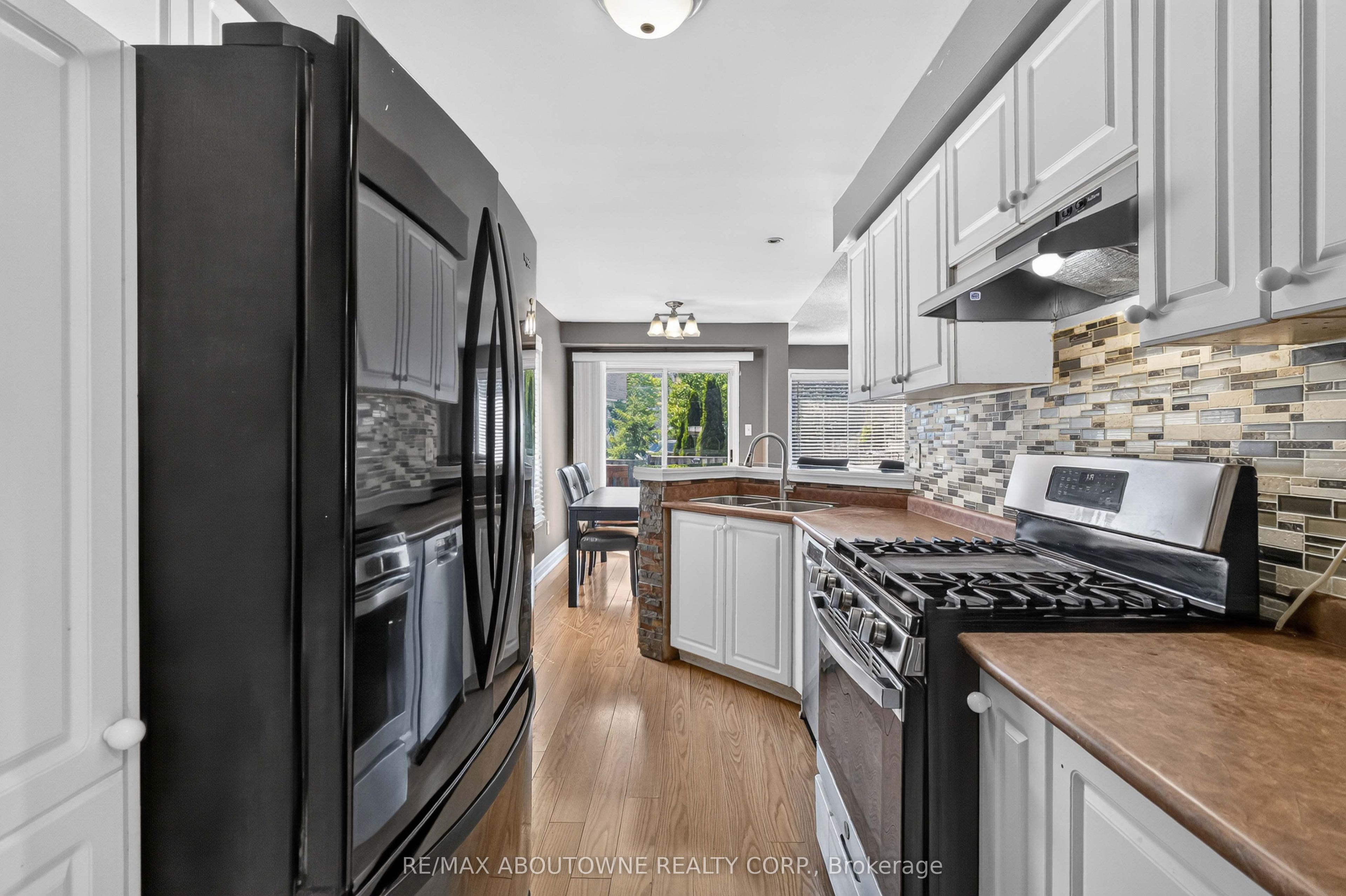 5233 Thornburn Drive Property Photo 8