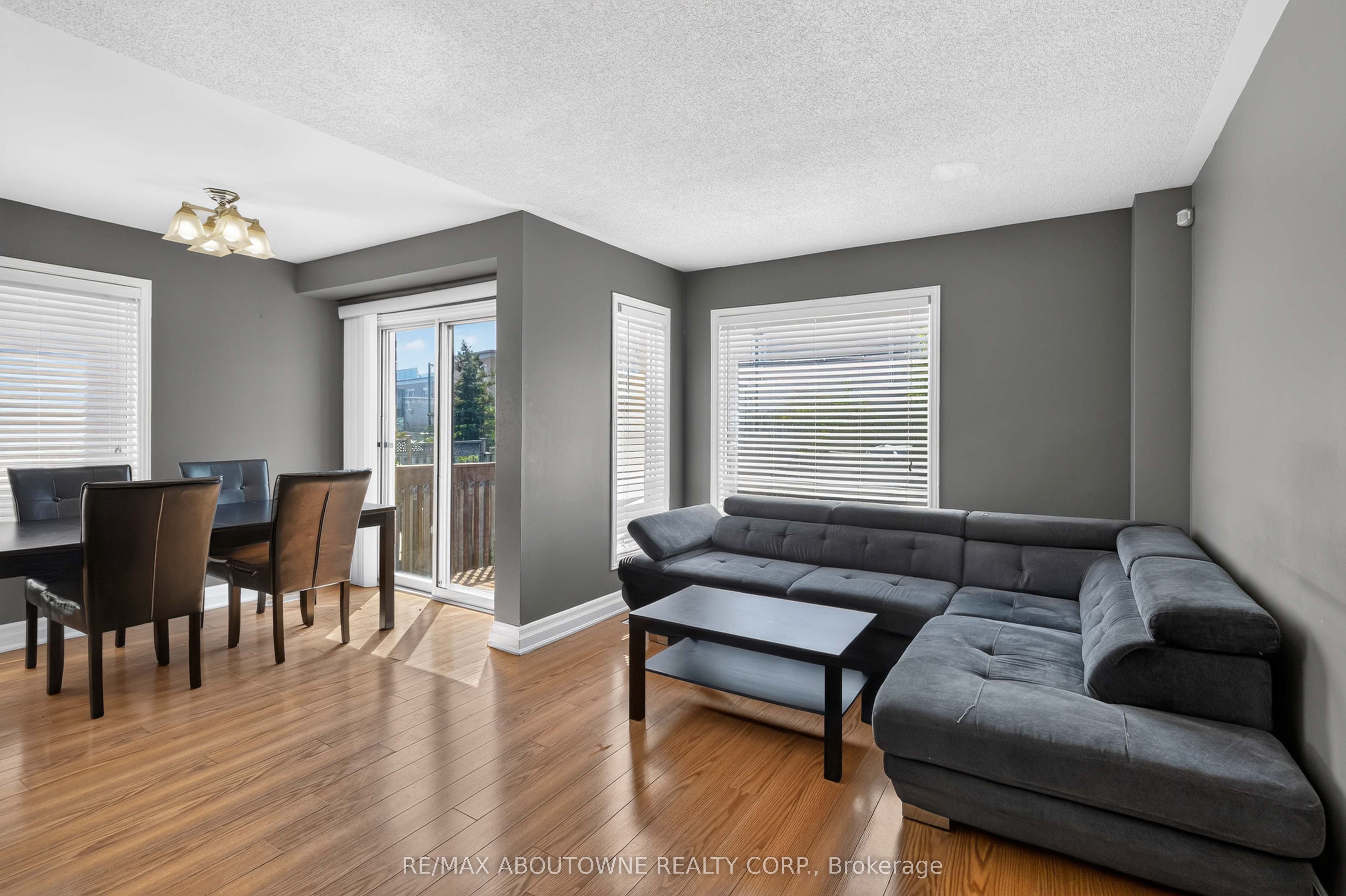 5233 Thornburn Drive Property Photo 11
