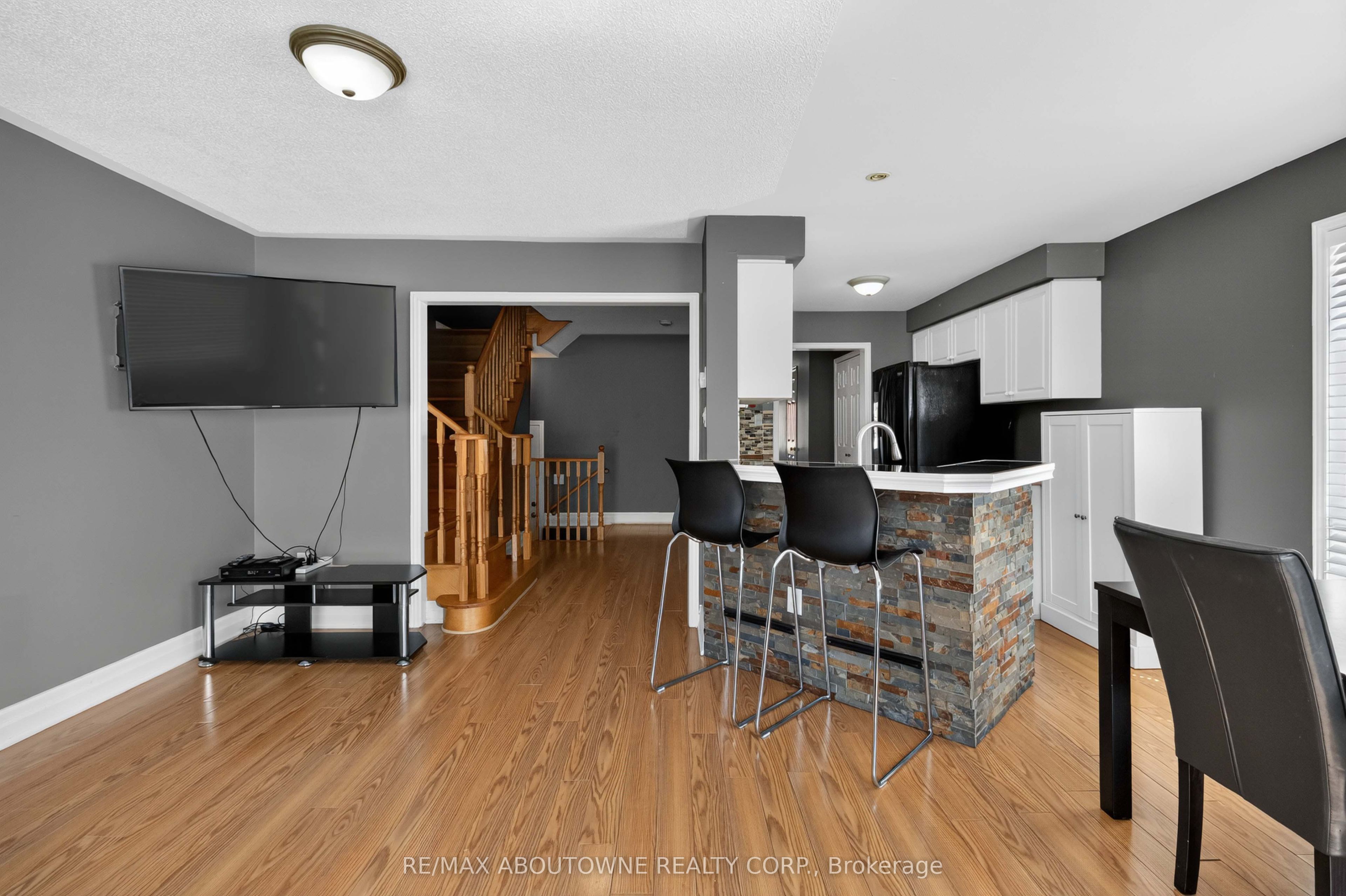 5233 Thornburn Drive Property Photo 14