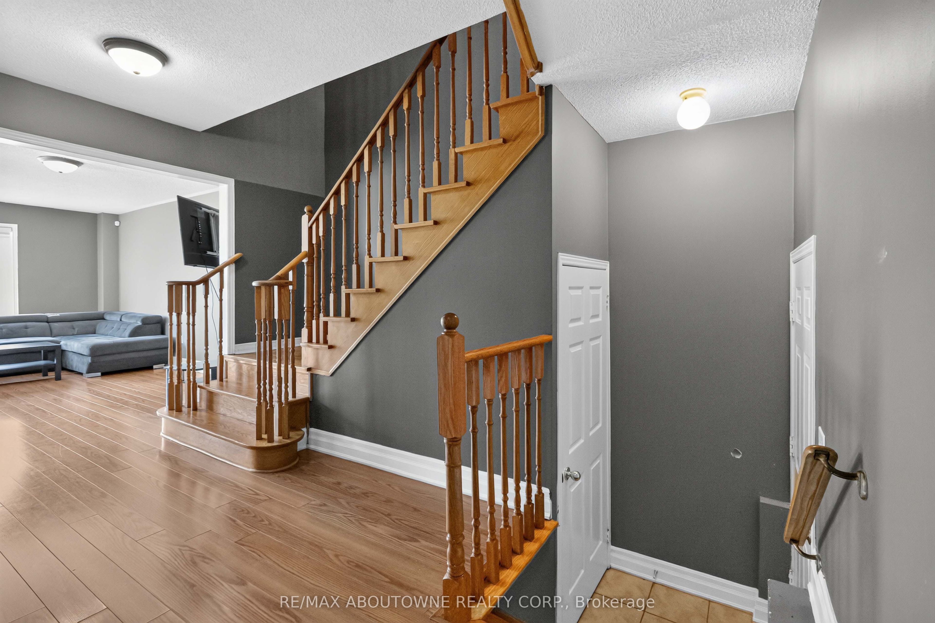 5233 Thornburn Drive Property Photo 16