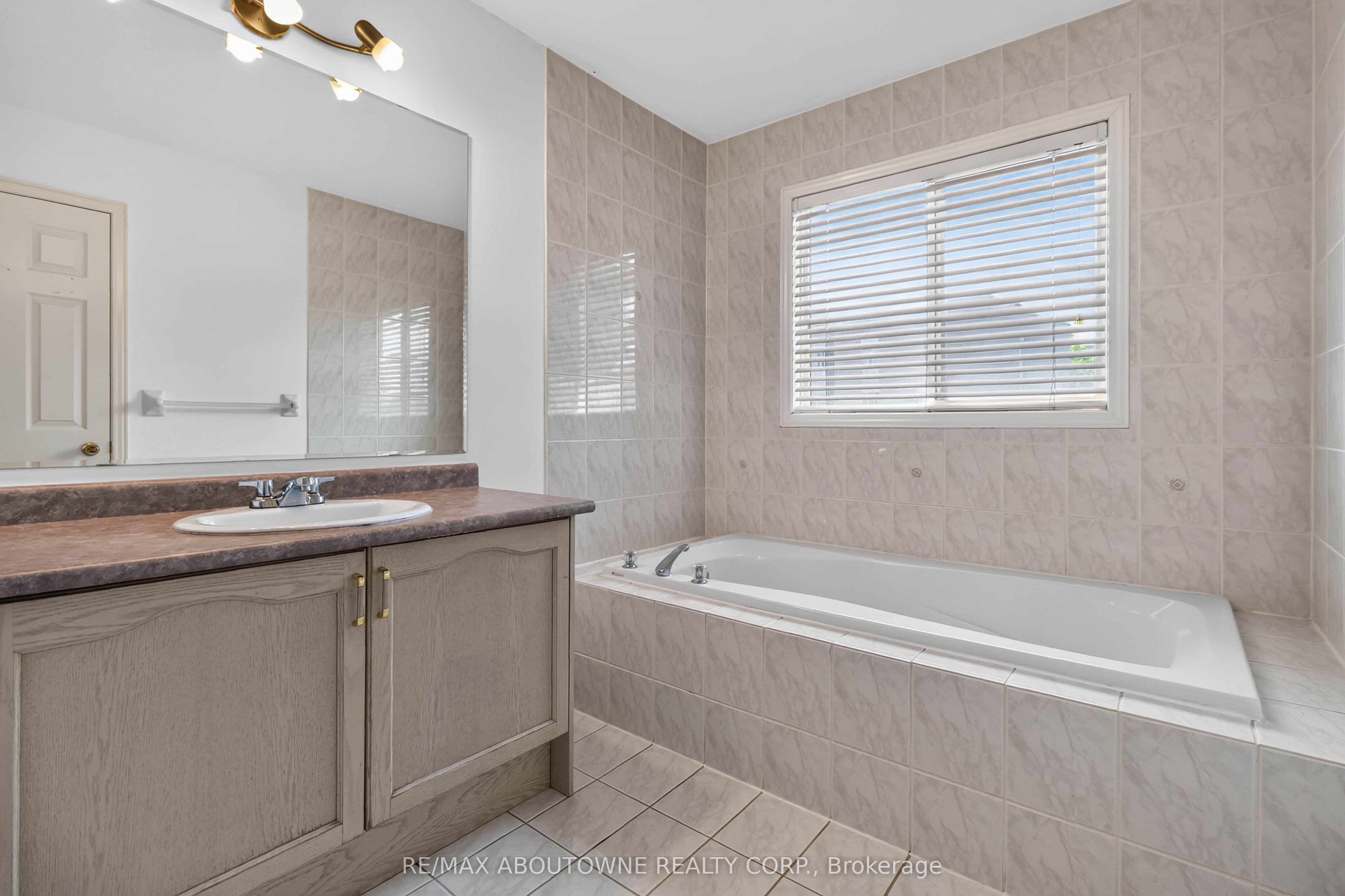5233 Thornburn Drive Property Photo 21