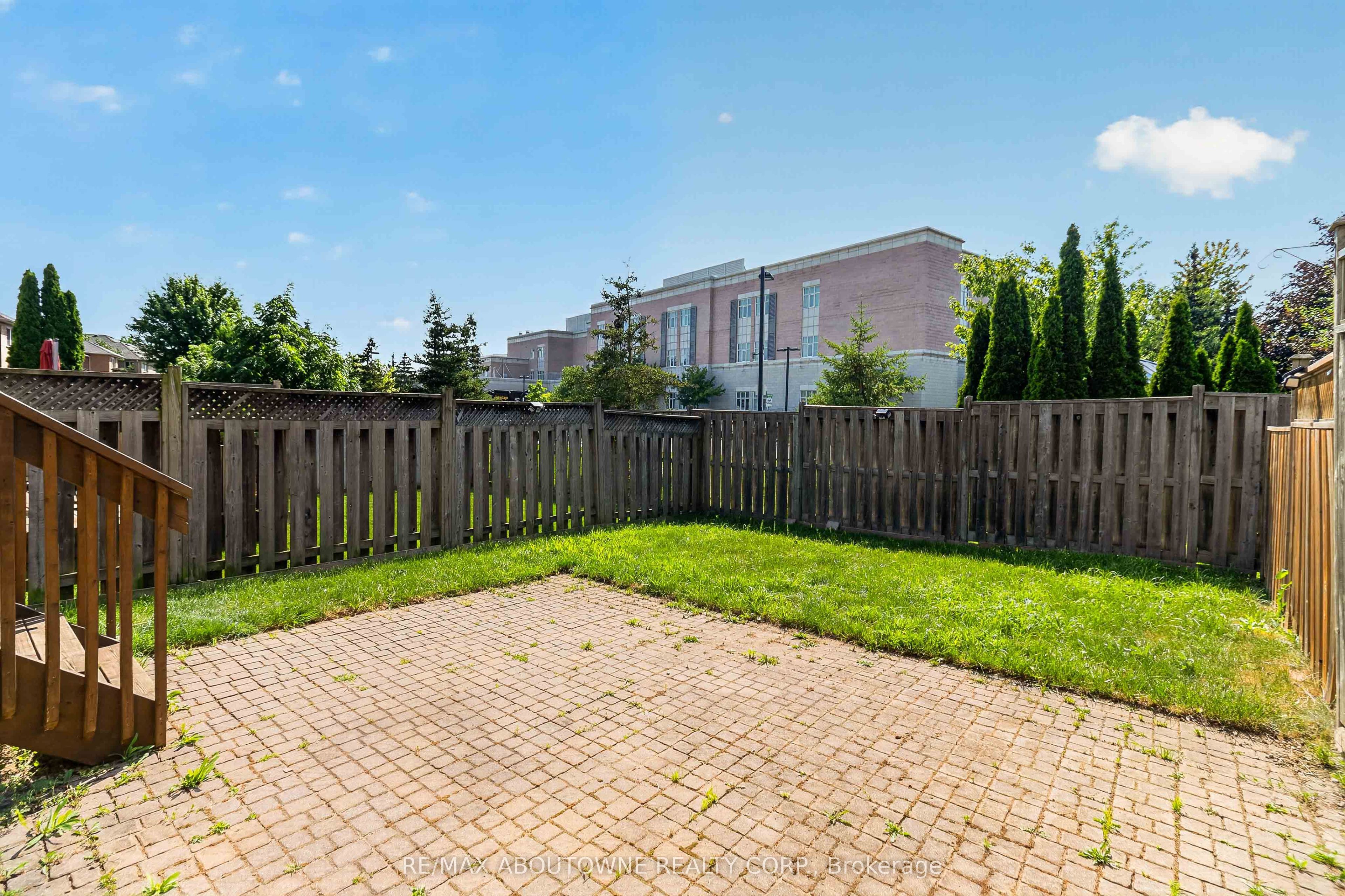 5233 Thornburn Drive Property Photo 36