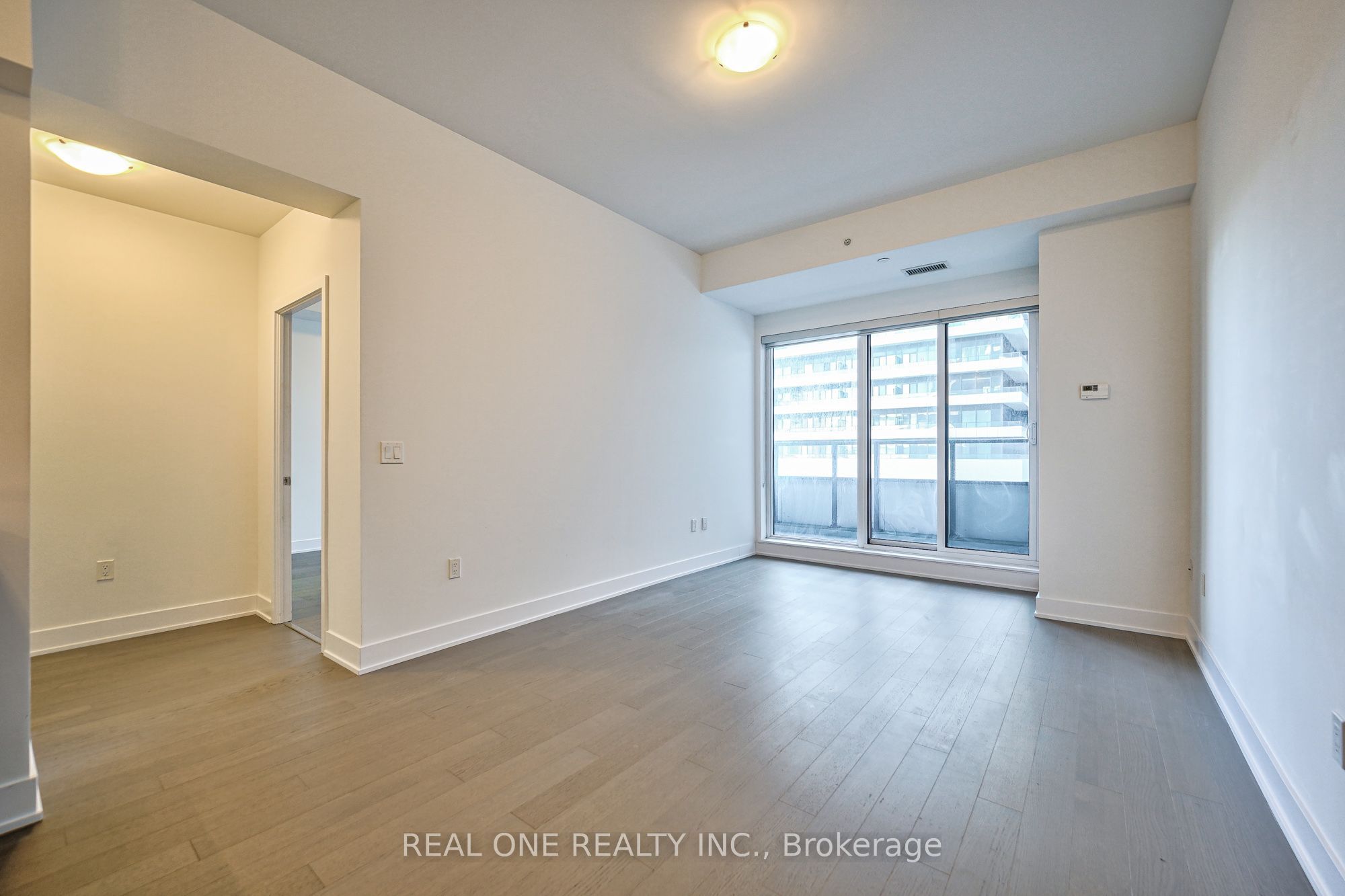 30 Shore Breeze Drive 231 Property Photo 9