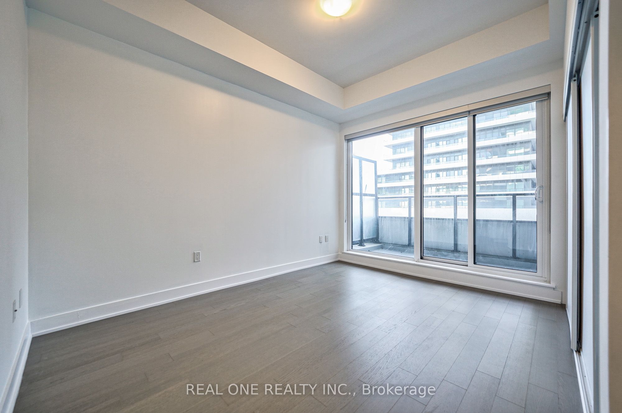 30 Shore Breeze Drive 231 Property Photo 14