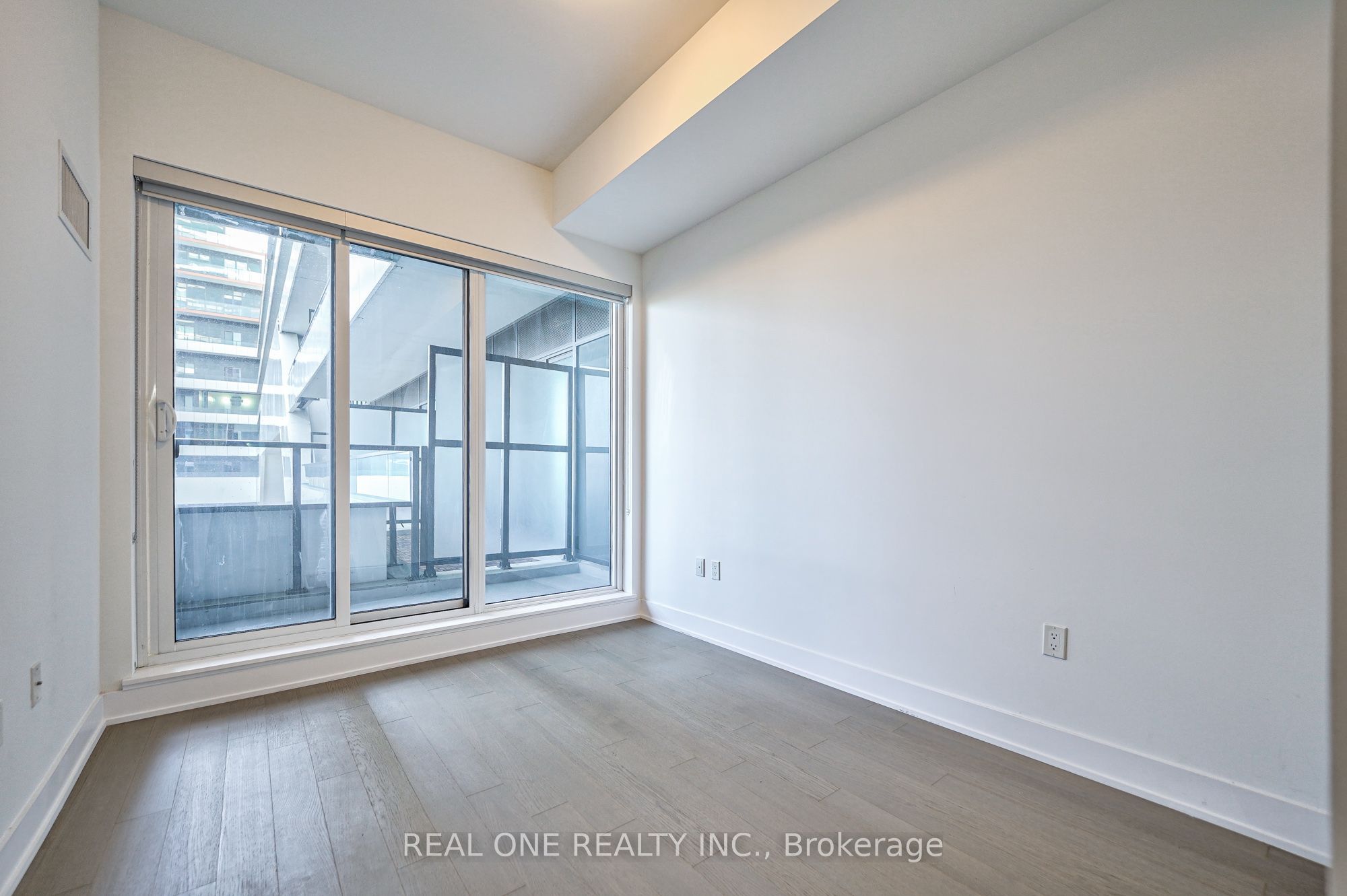 30 Shore Breeze Drive 231 Property Photo 17