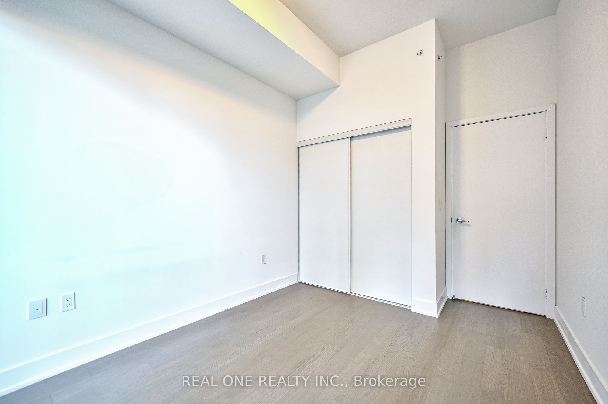 30 Shore Breeze Drive 231 Property Photo 19