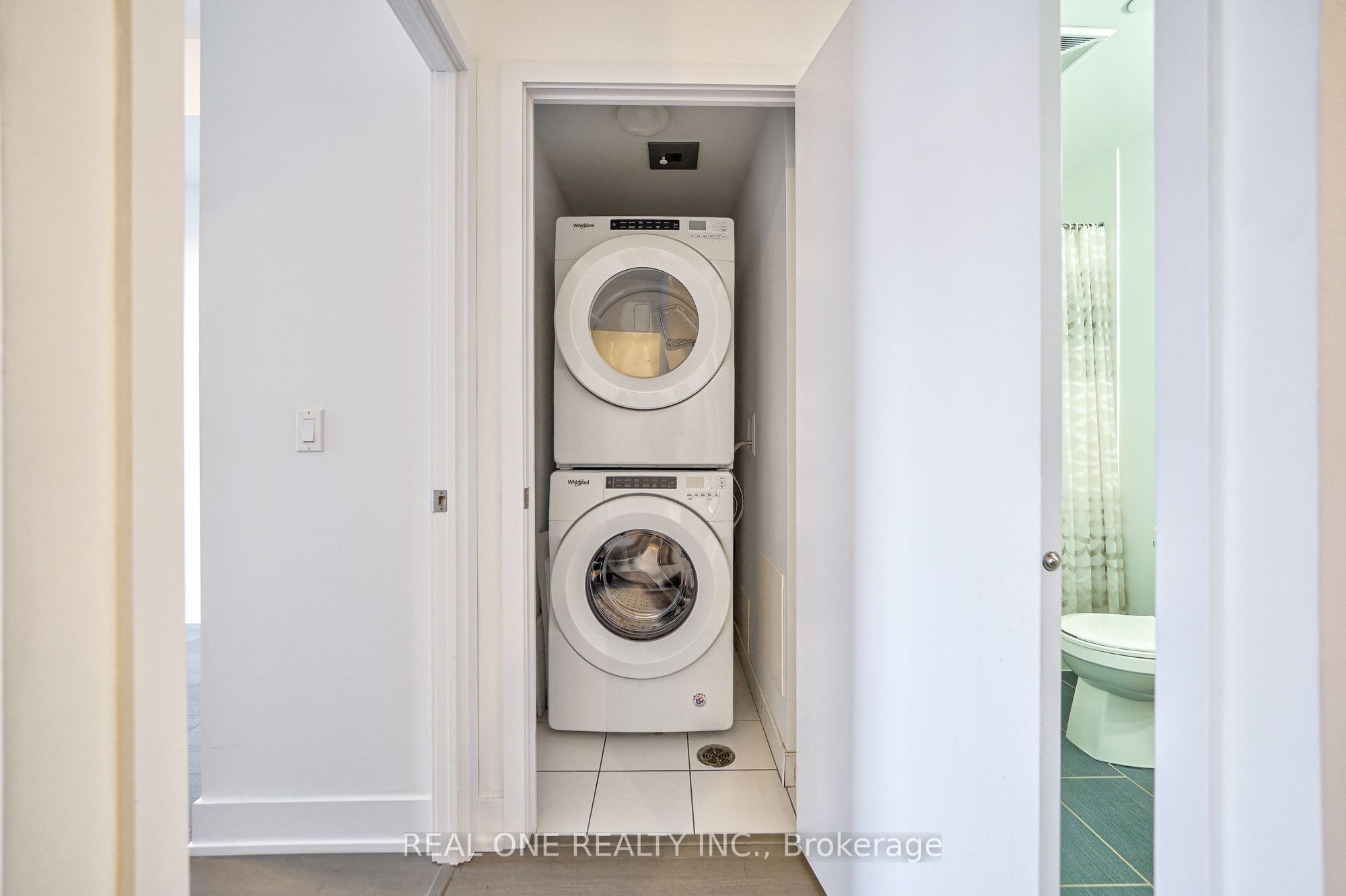30 Shore Breeze Drive 231 Property Photo 24