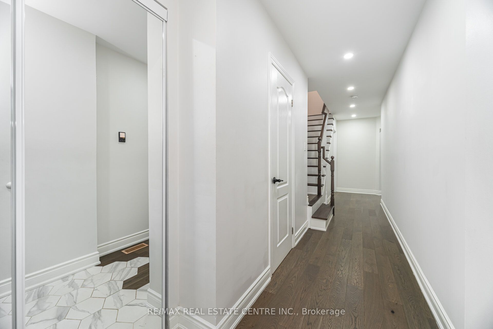 5255 Guildwood Way 48 Property Photo 5