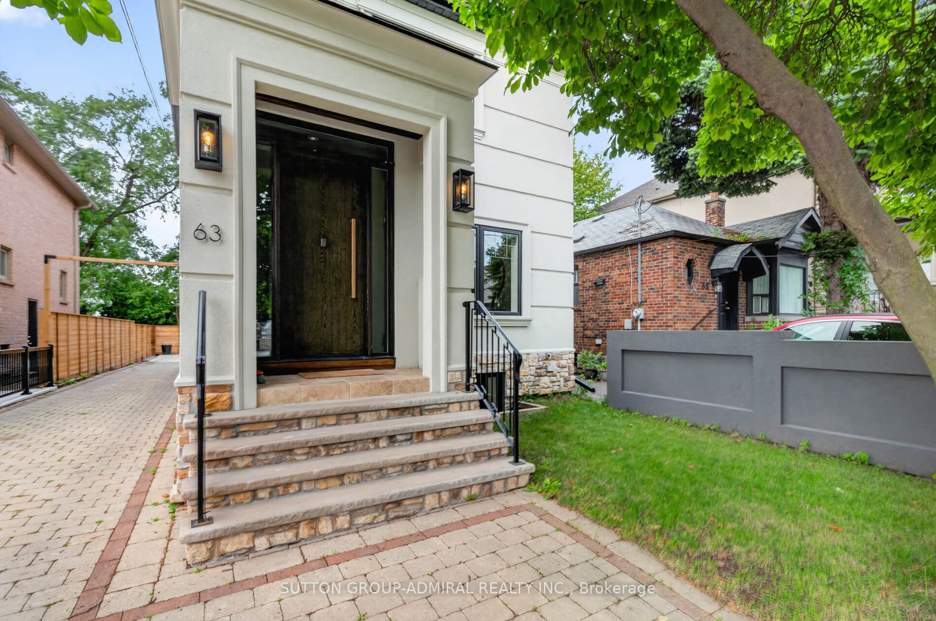 63 Westbury Crescent Property Photo 2