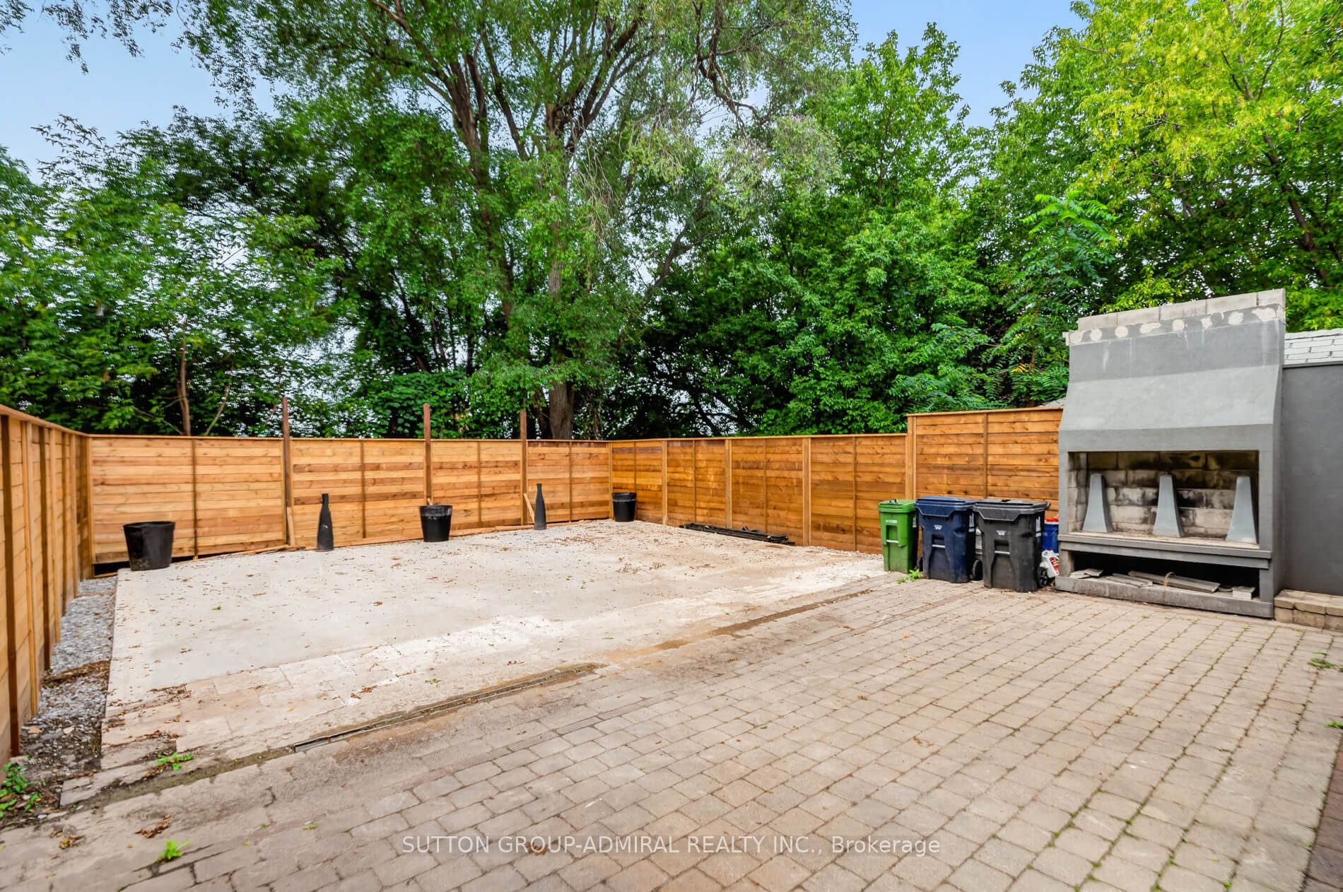 63 Westbury Crescent Property Photo 37