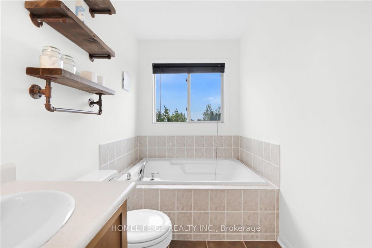 70 Tarquini Crescent Property Photo 22