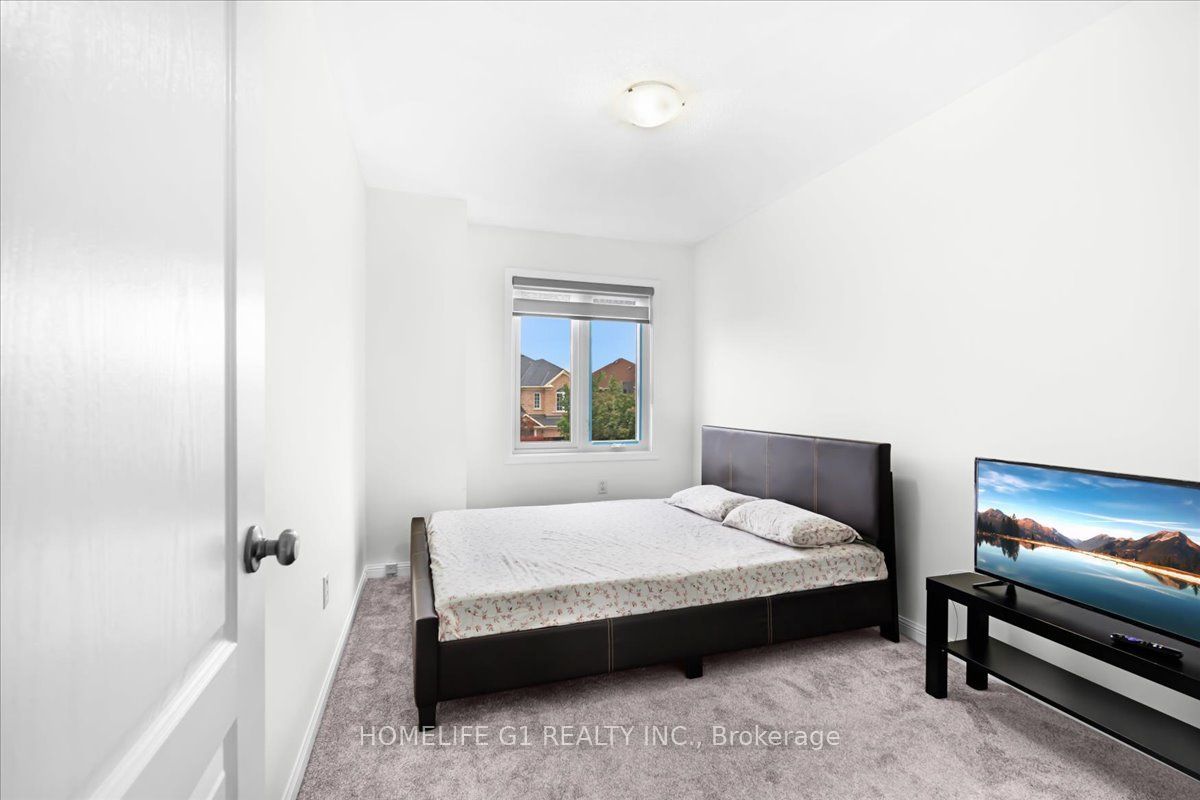 70 Tarquini Crescent Property Photo 24