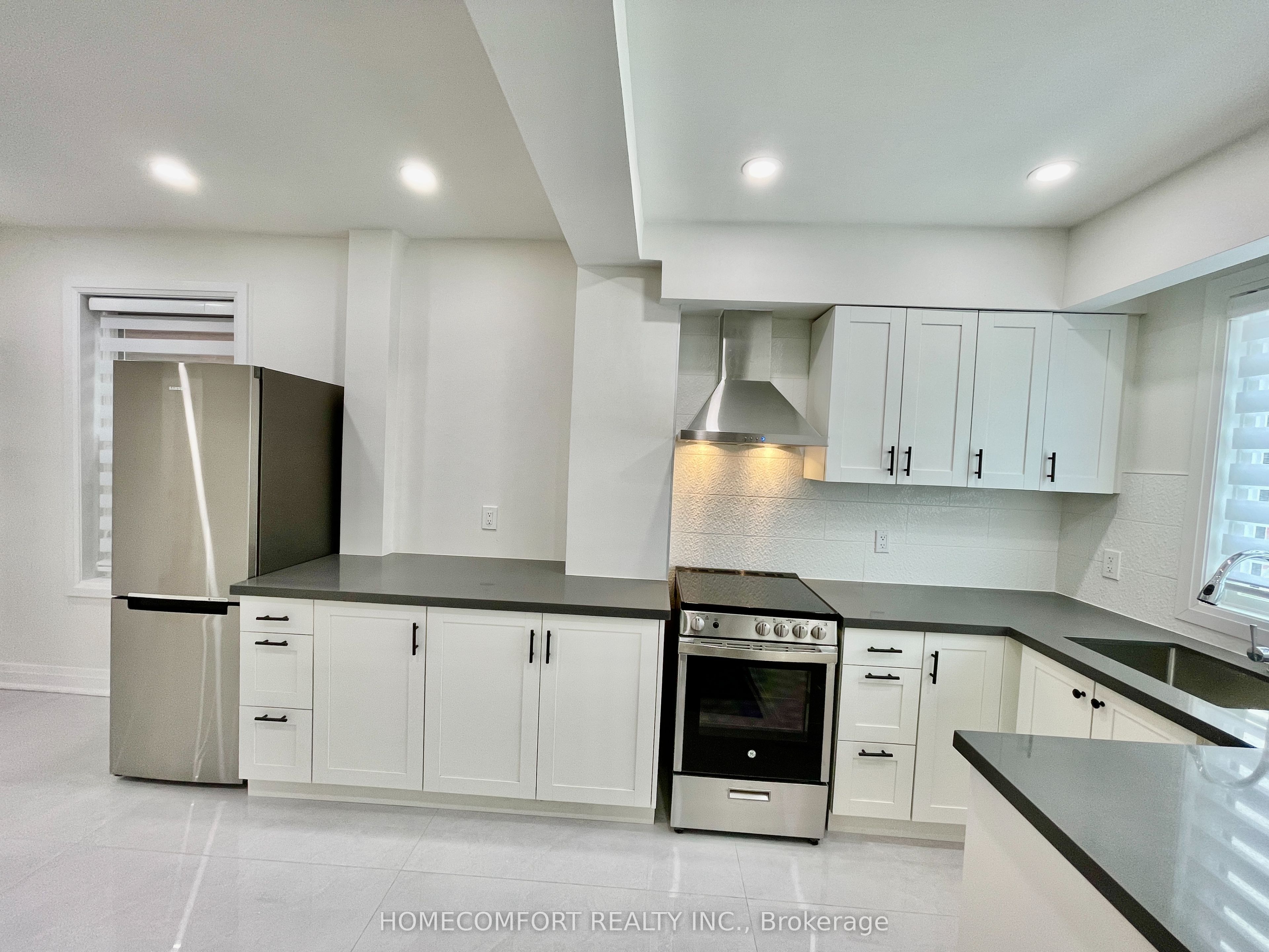 20 St Clair Gardens Main Property Photo 4
