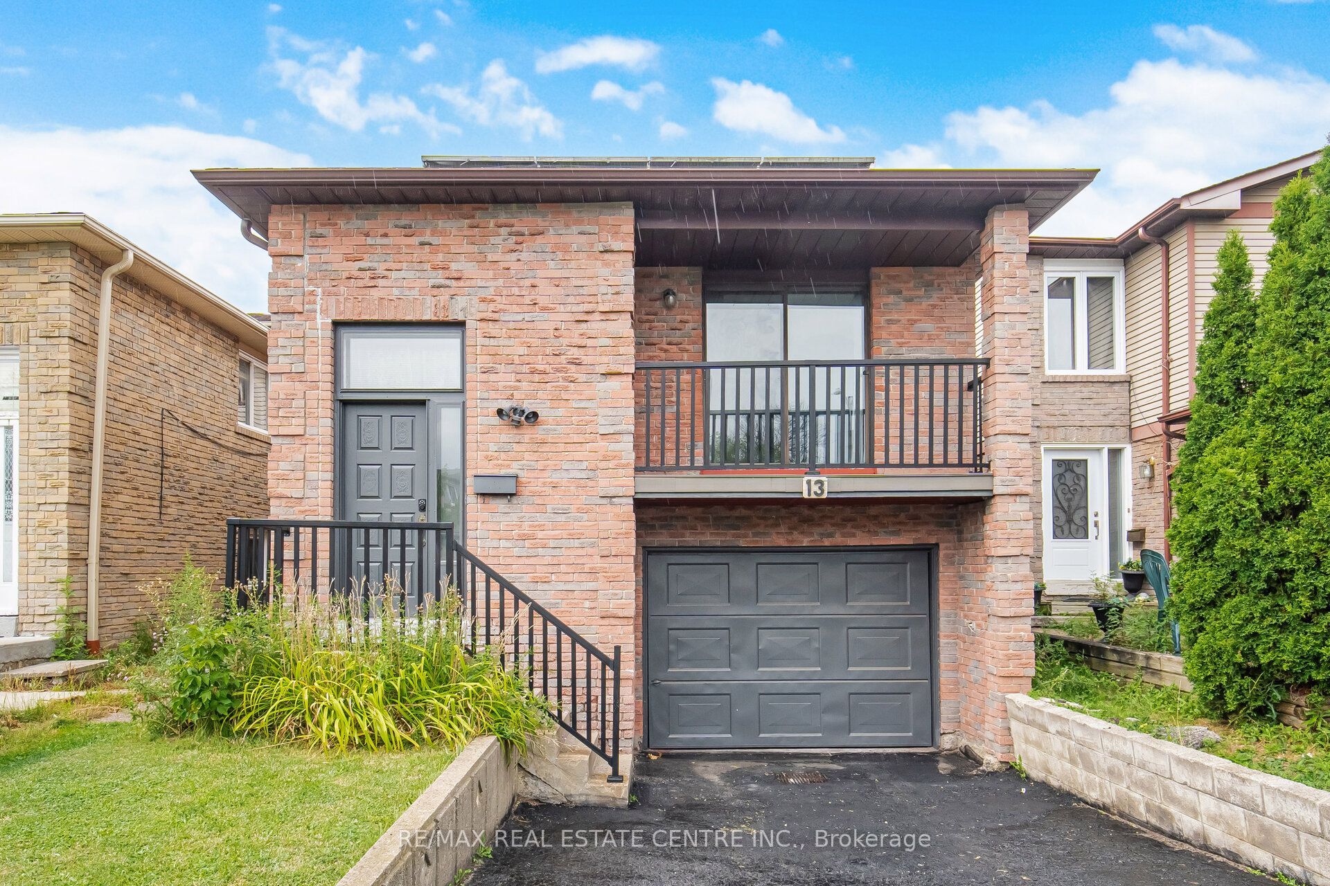 13 Dafoe Crescent Property Photo 4