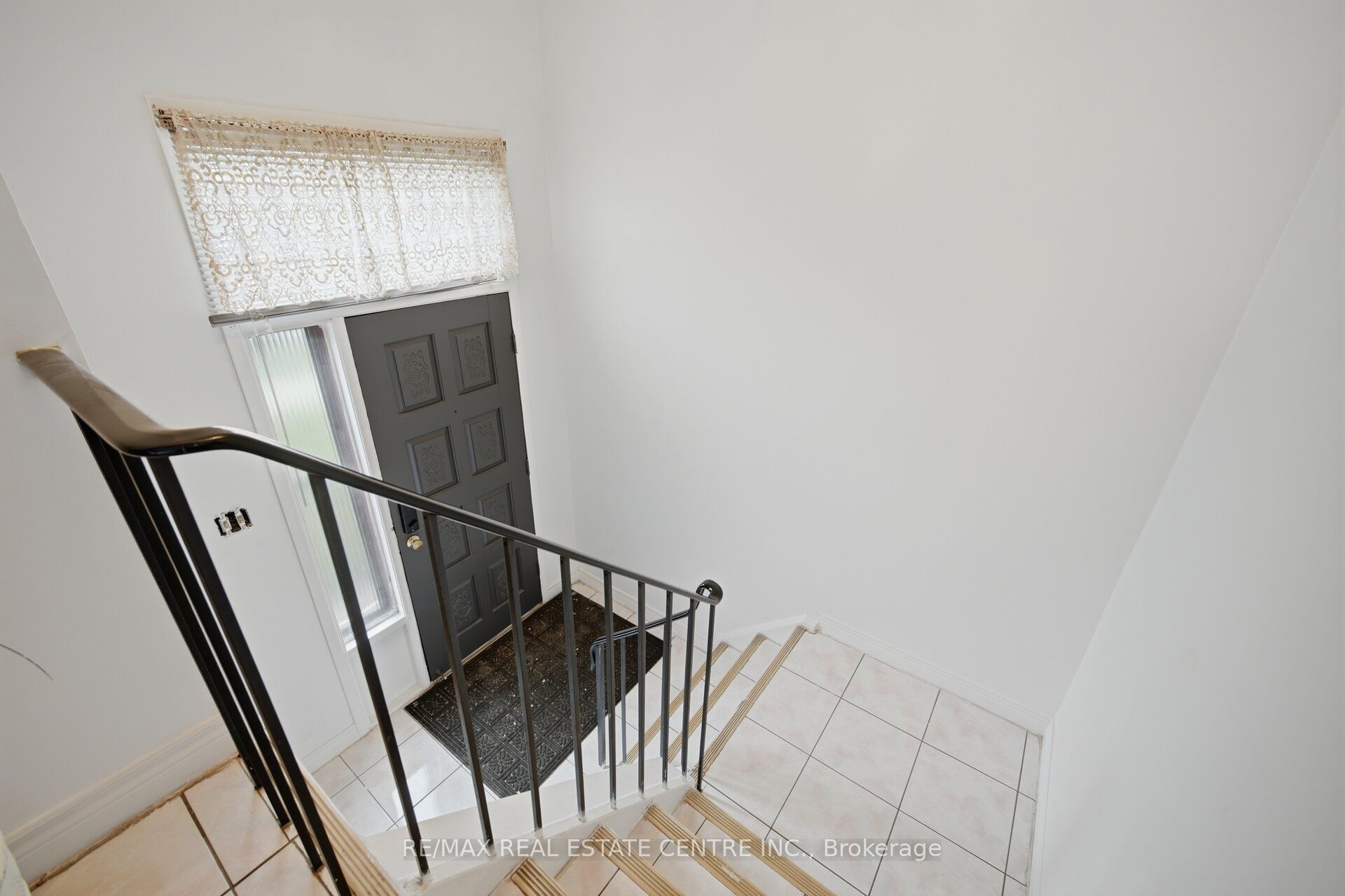 13 Dafoe Crescent Property Photo 7