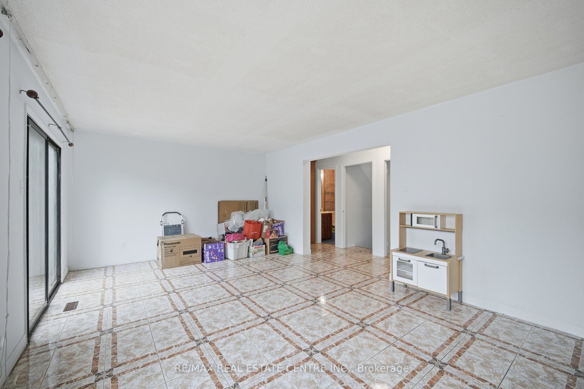 13 Dafoe Crescent Property Photo 35