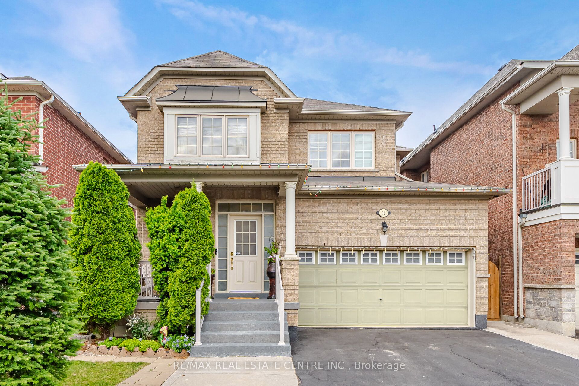 16 Gamson Crescent Property Photo 1
