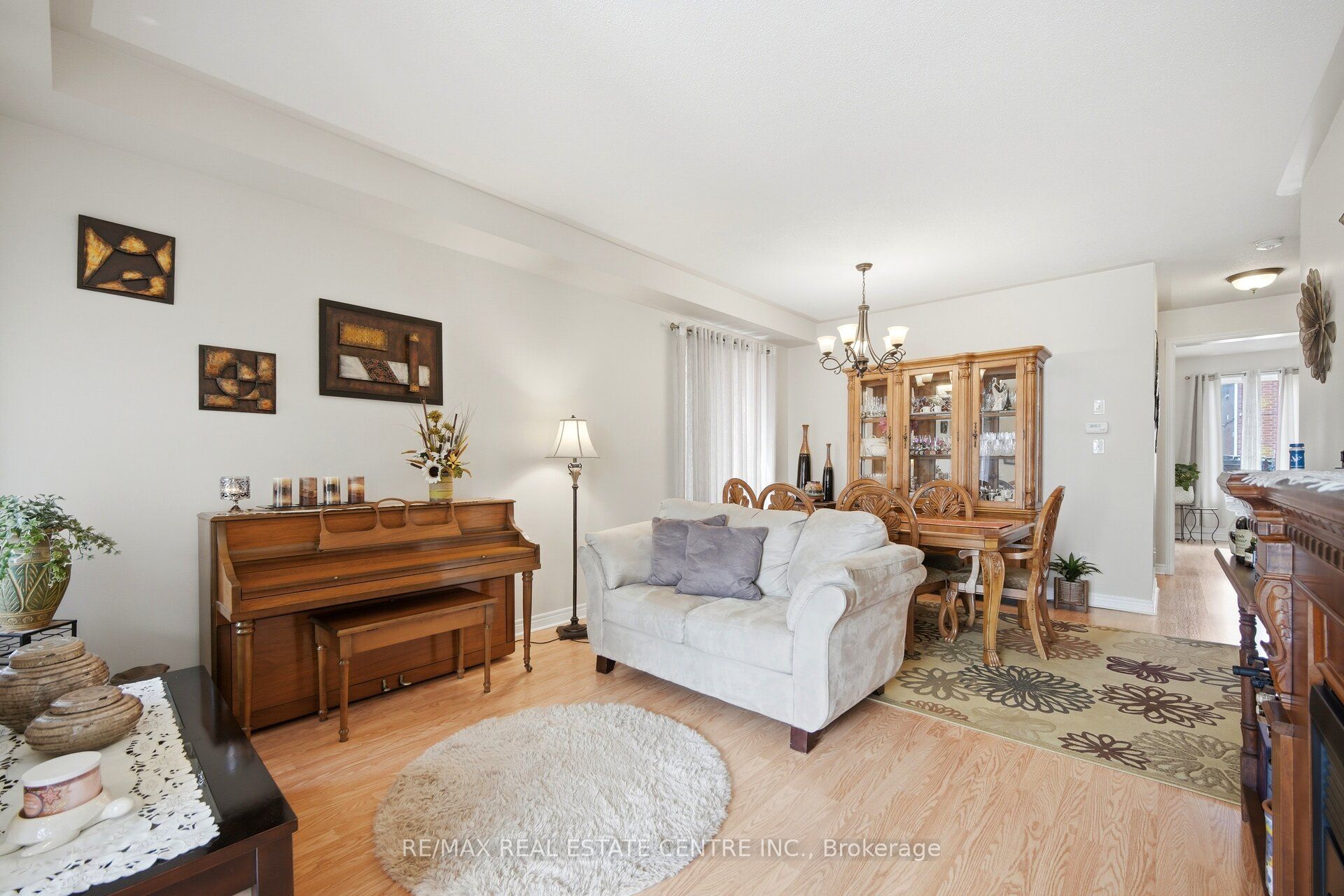 16 Gamson Crescent Property Photo 7
