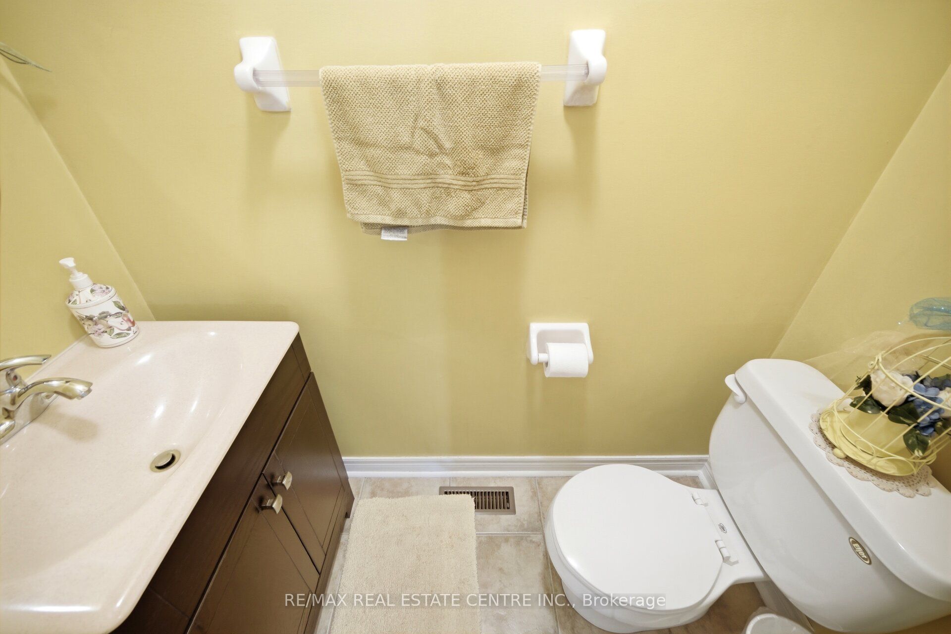 16 Gamson Crescent Property Photo 19