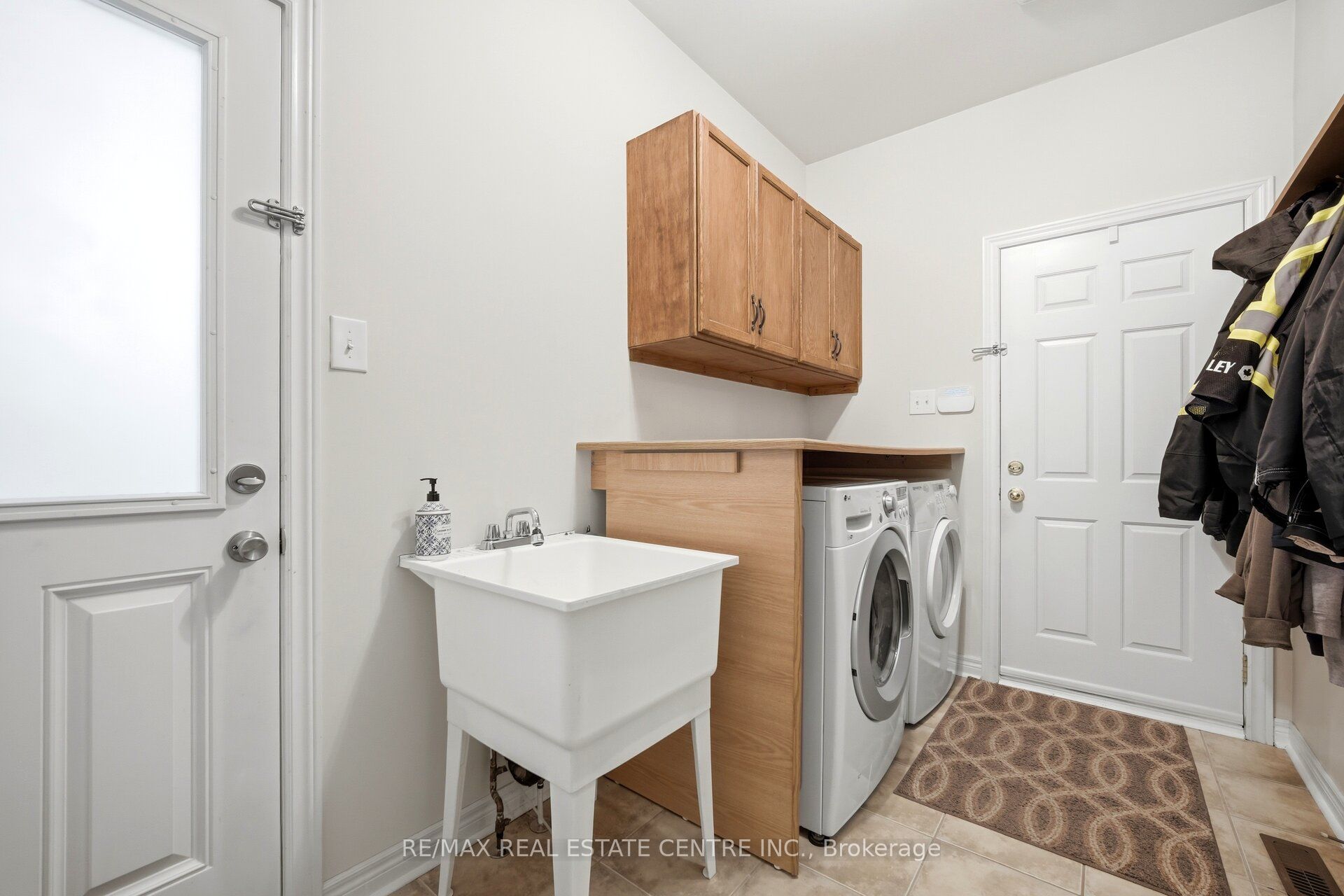 16 Gamson Crescent Property Photo 20