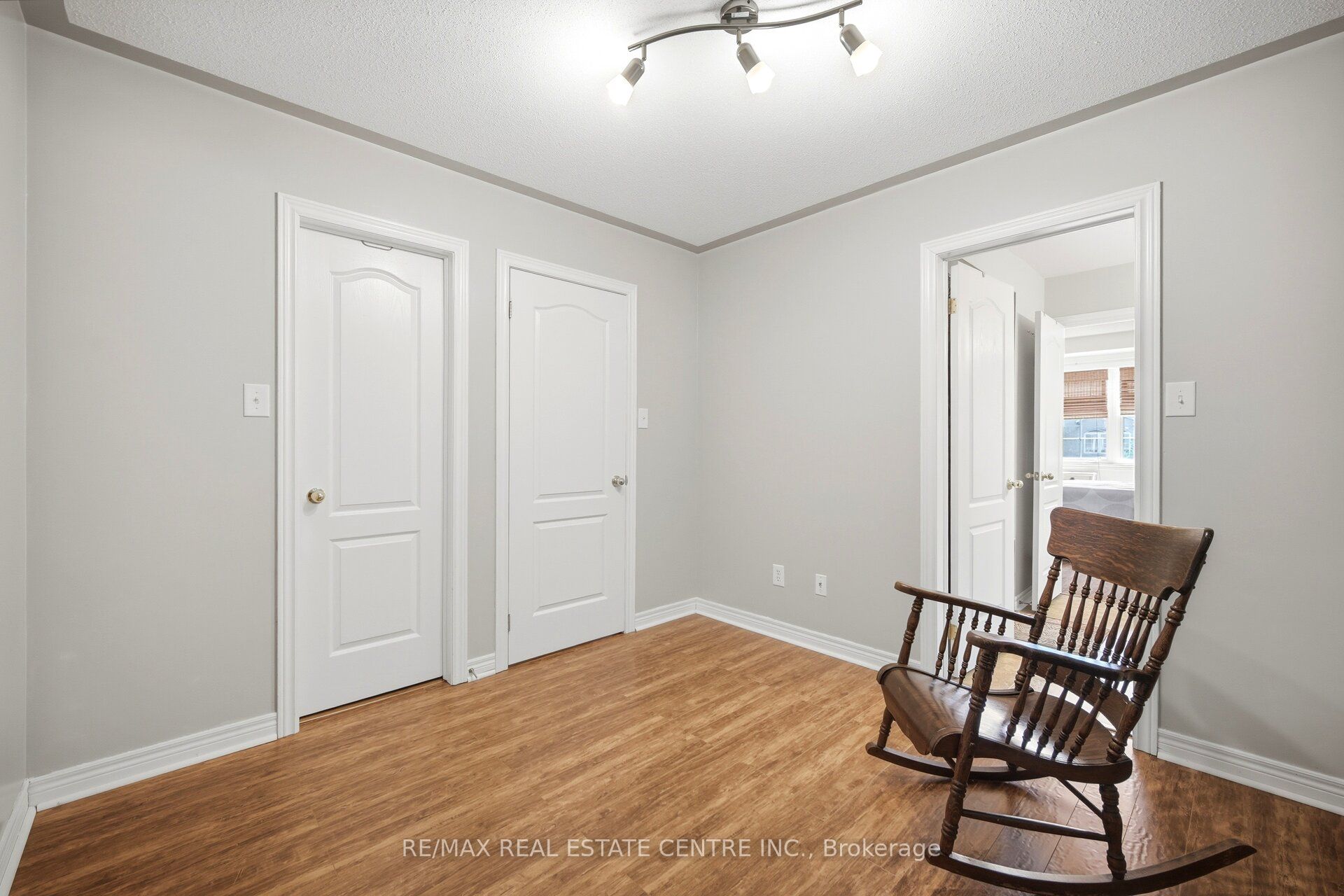 16 Gamson Crescent Property Photo 34