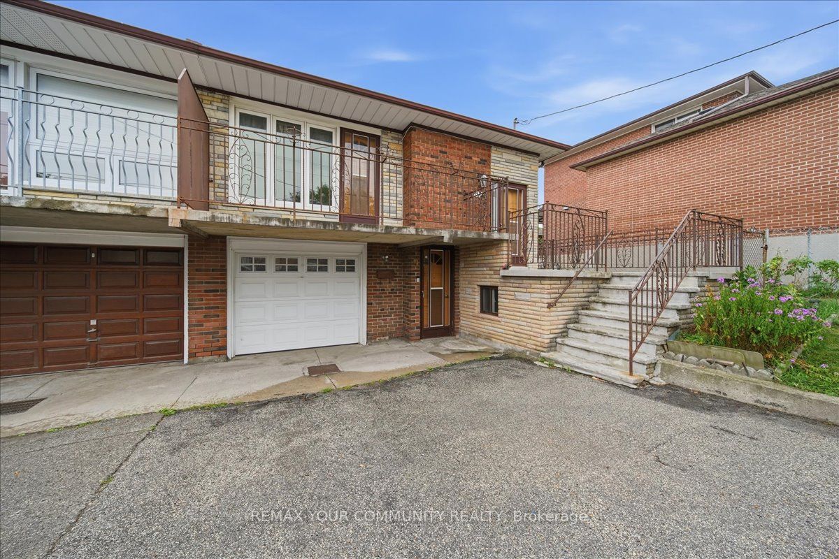 9 Hisey Crescent Property Photo 2