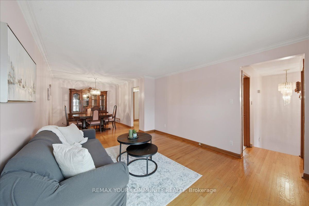 9 Hisey Crescent Property Photo 5