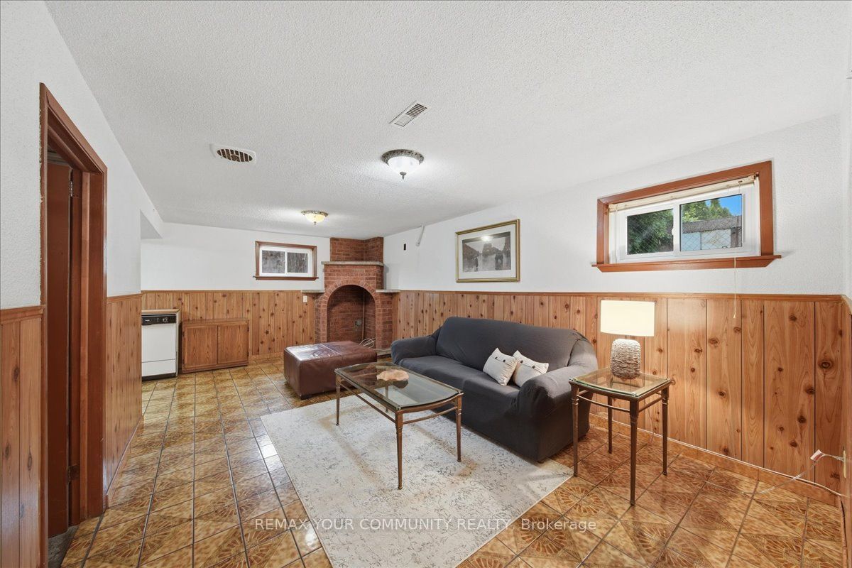 9 Hisey Crescent Property Photo 24