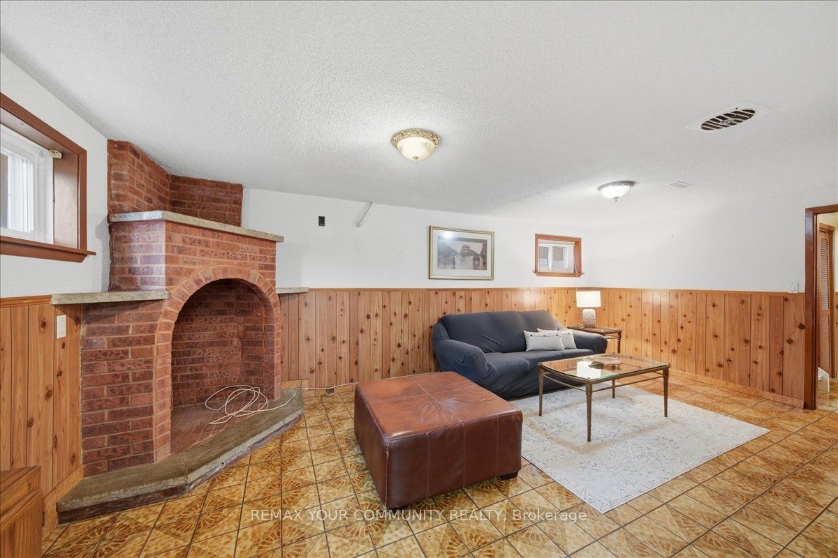 9 Hisey Crescent Property Photo 25