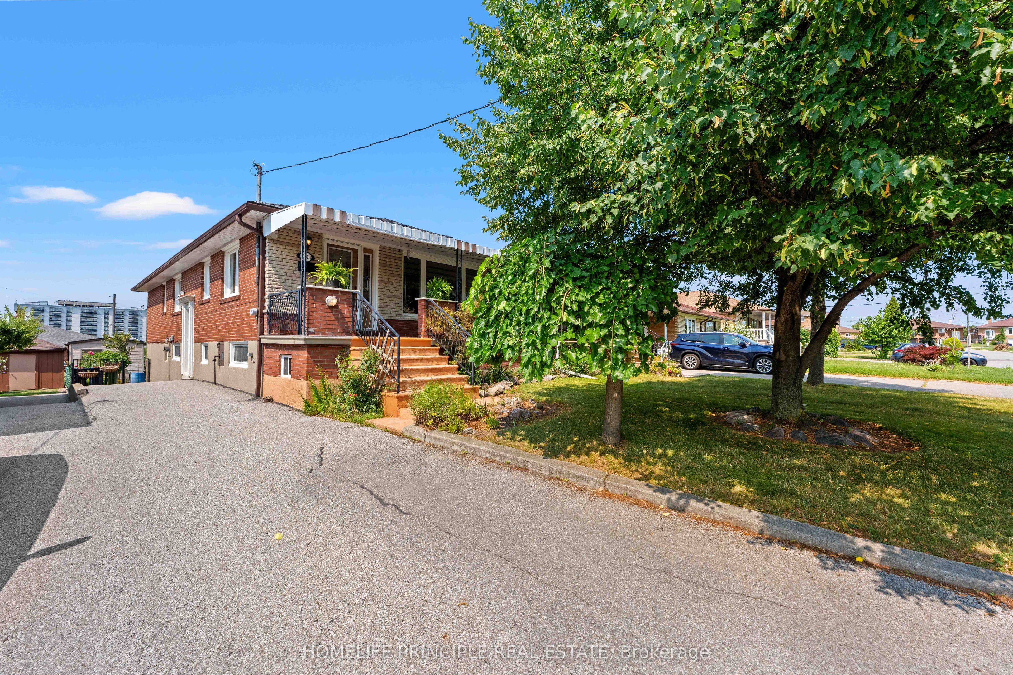 24 Whitbread Crescent Property Photo 2