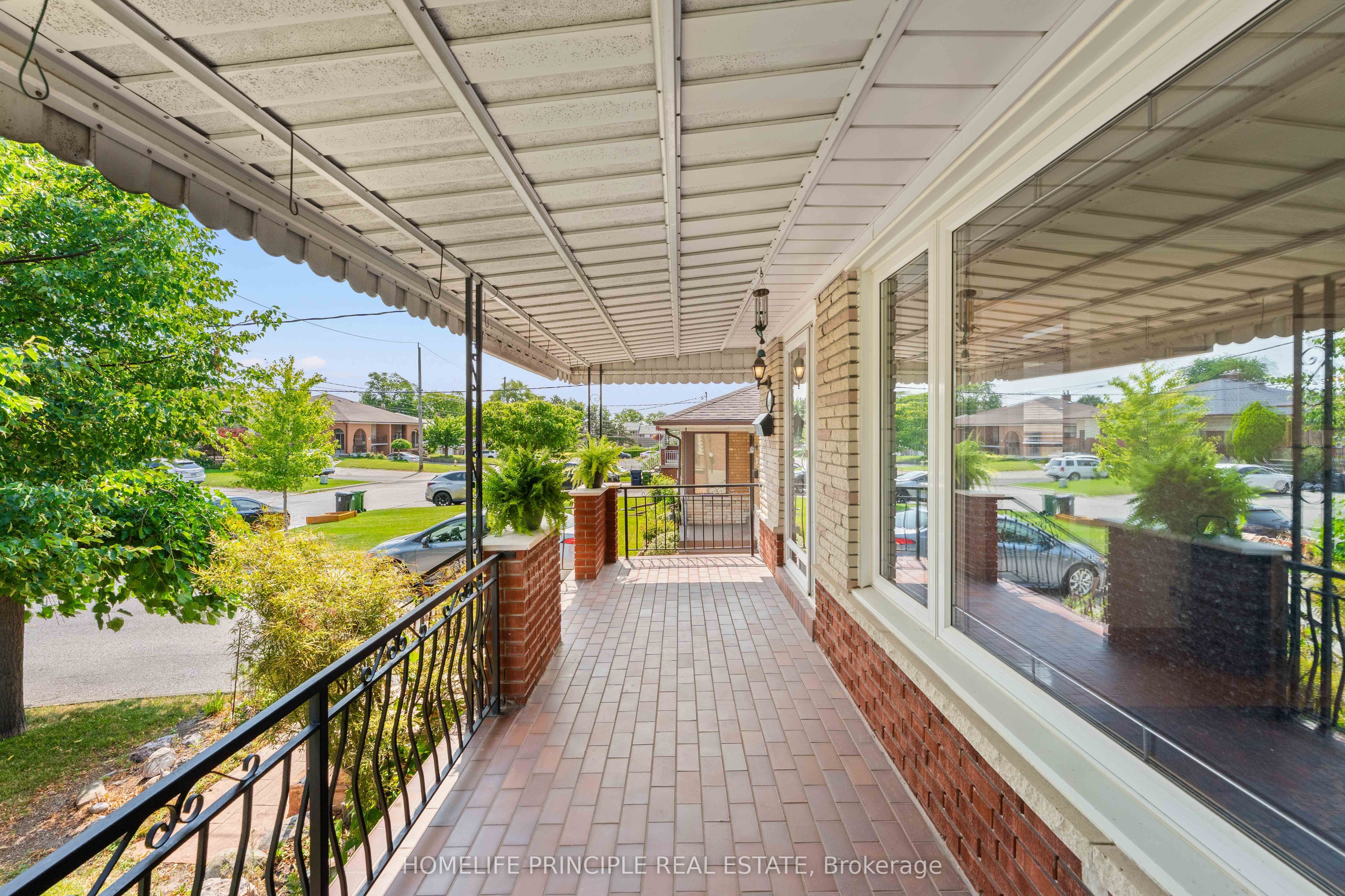 24 Whitbread Crescent Property Photo 5