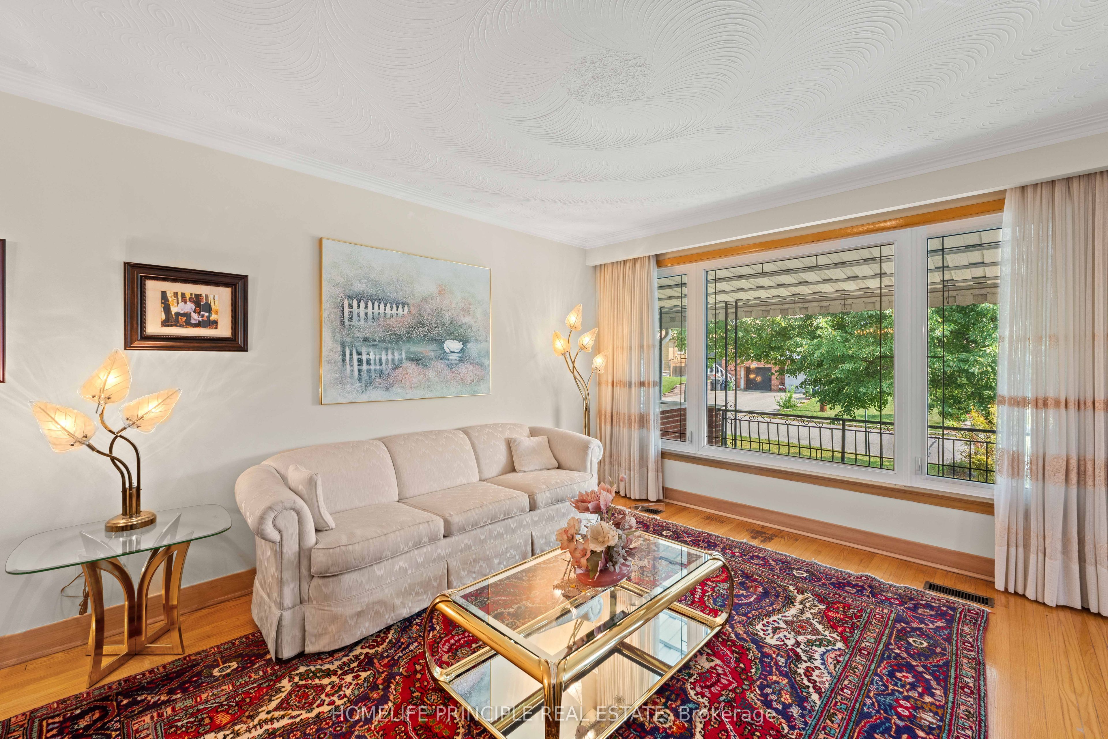 24 Whitbread Crescent Property Photo 7