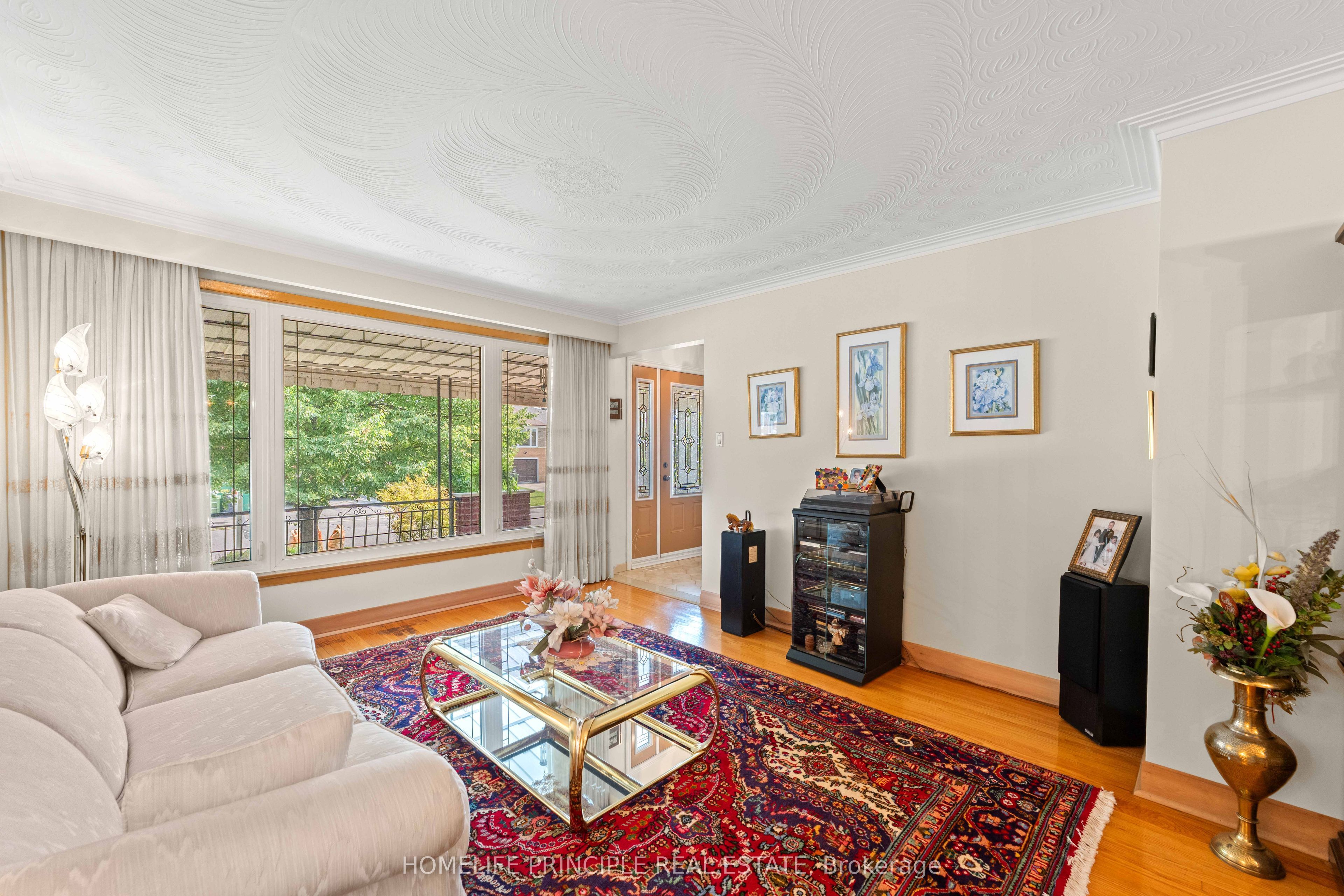 24 Whitbread Crescent Property Photo 8
