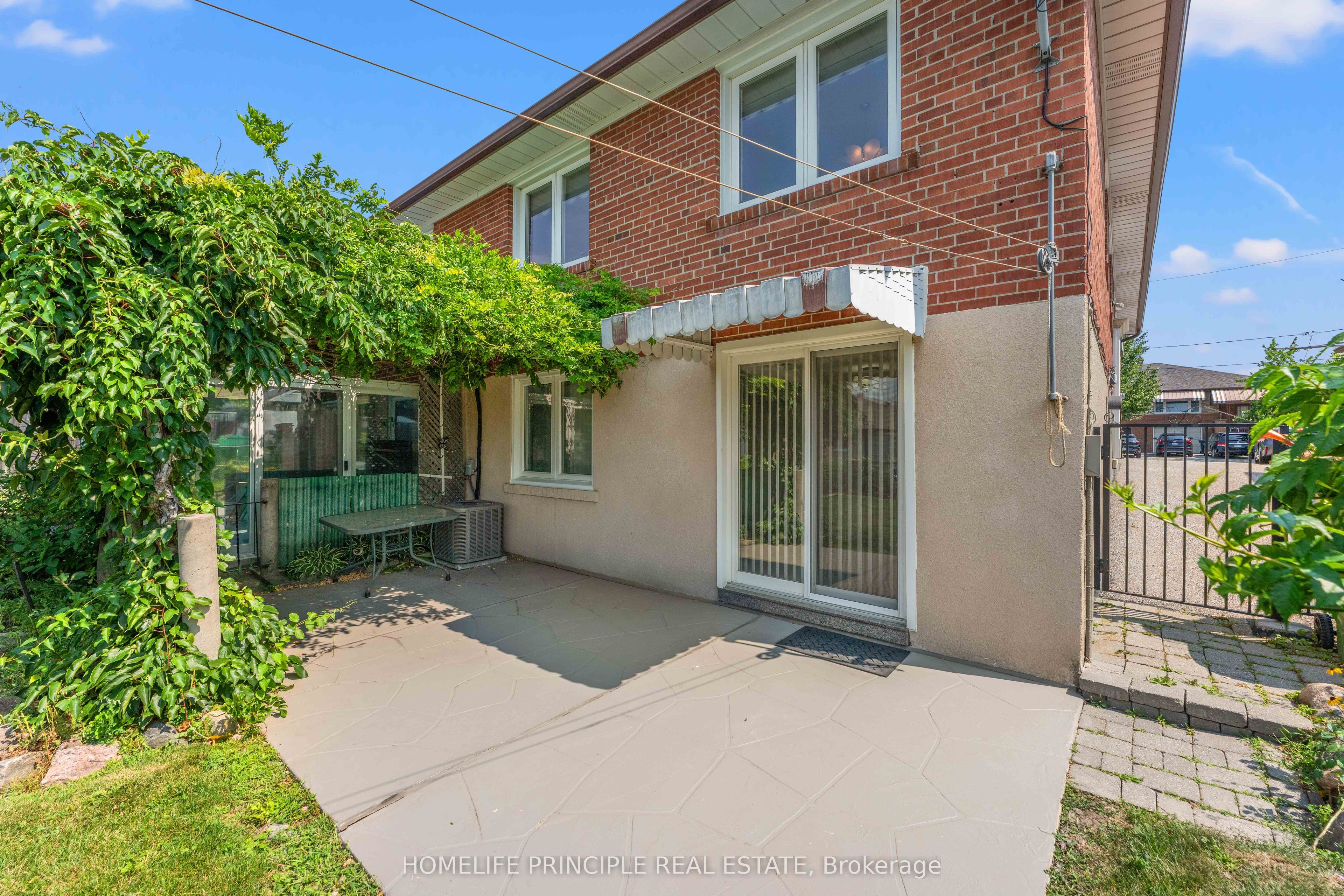24 Whitbread Crescent Property Photo 19