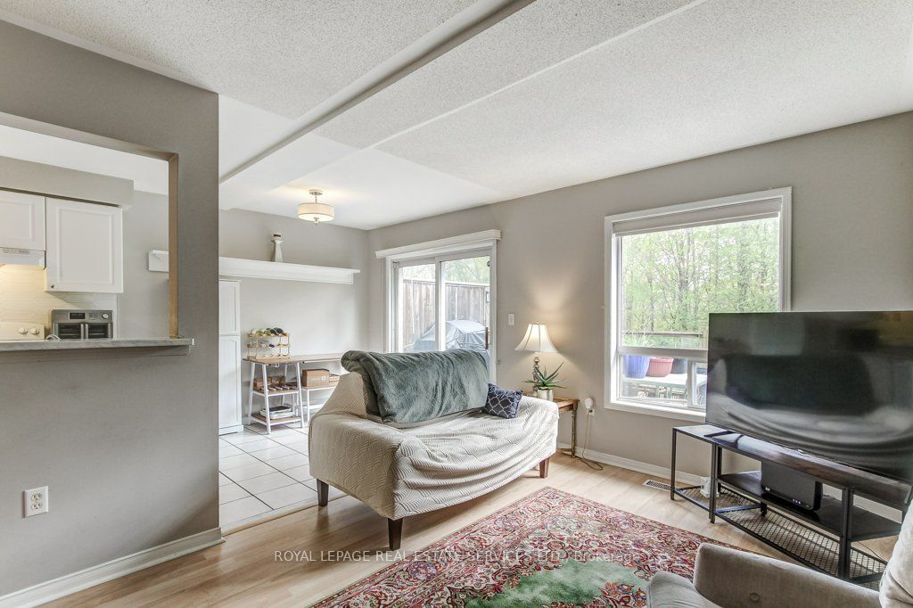 331 Ravineview Way Property Photo 11