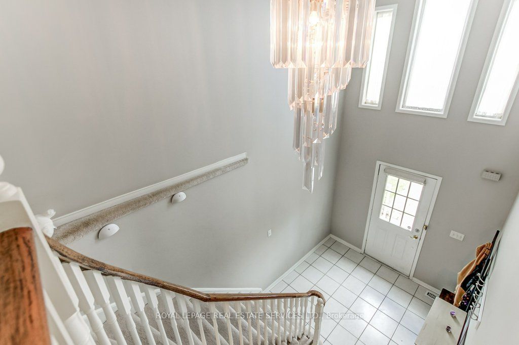 331 Ravineview Way Property Photo 19