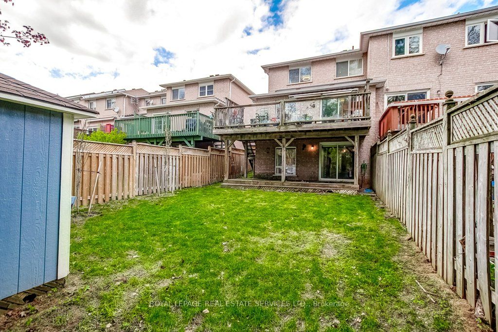 331 Ravineview Way Property Photo 38