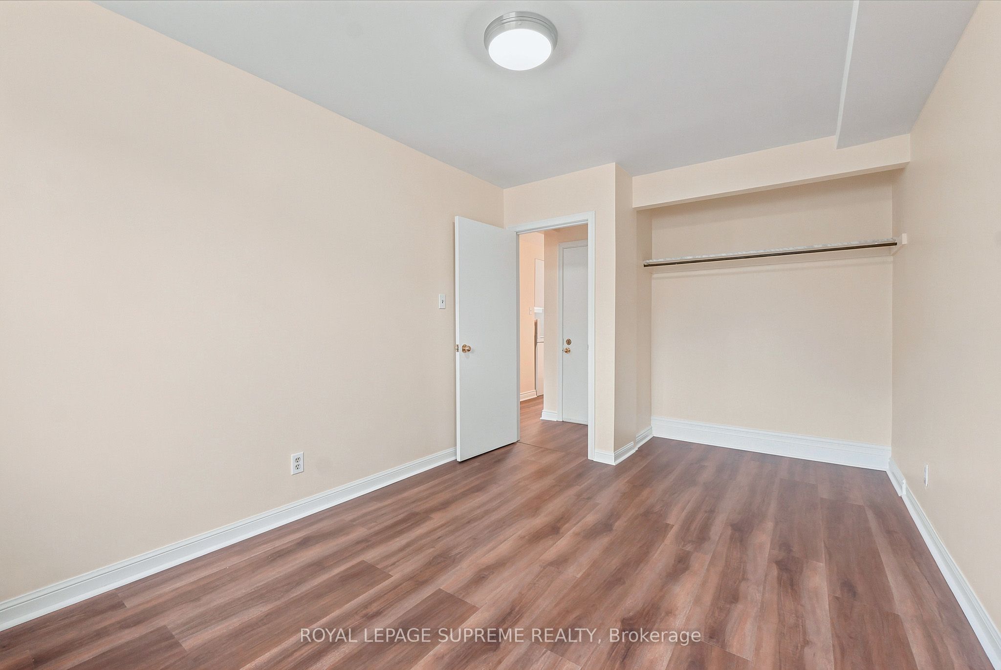 56 Dynevor Road Bsmt Property Photo 16