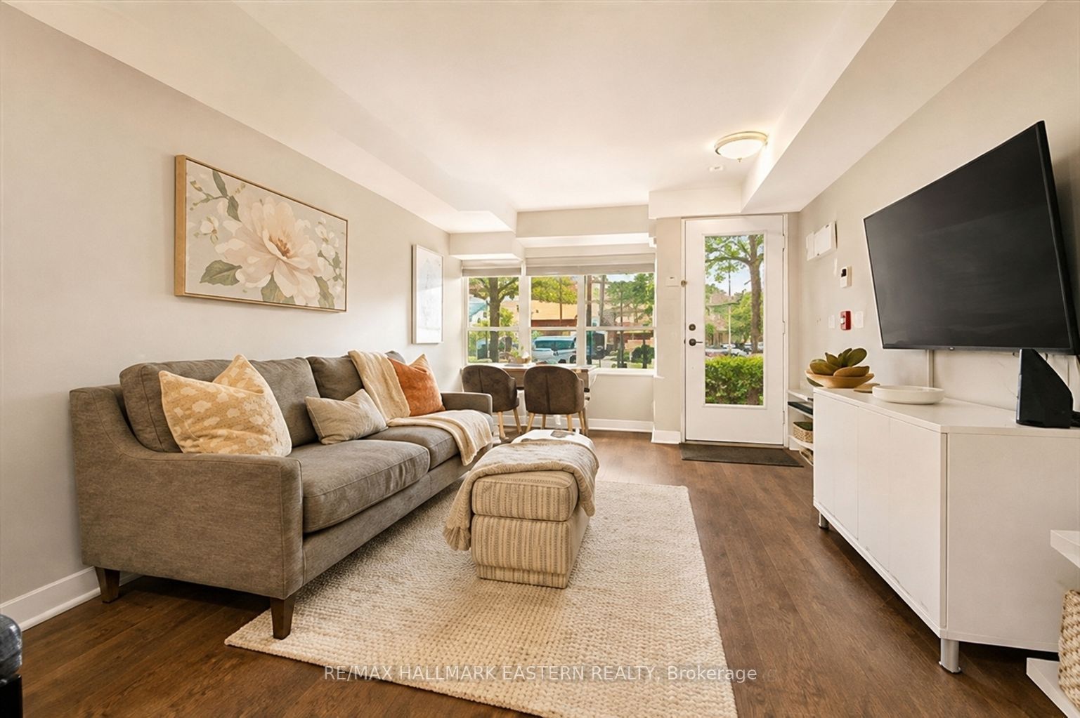 11 Superior Avenue Th3