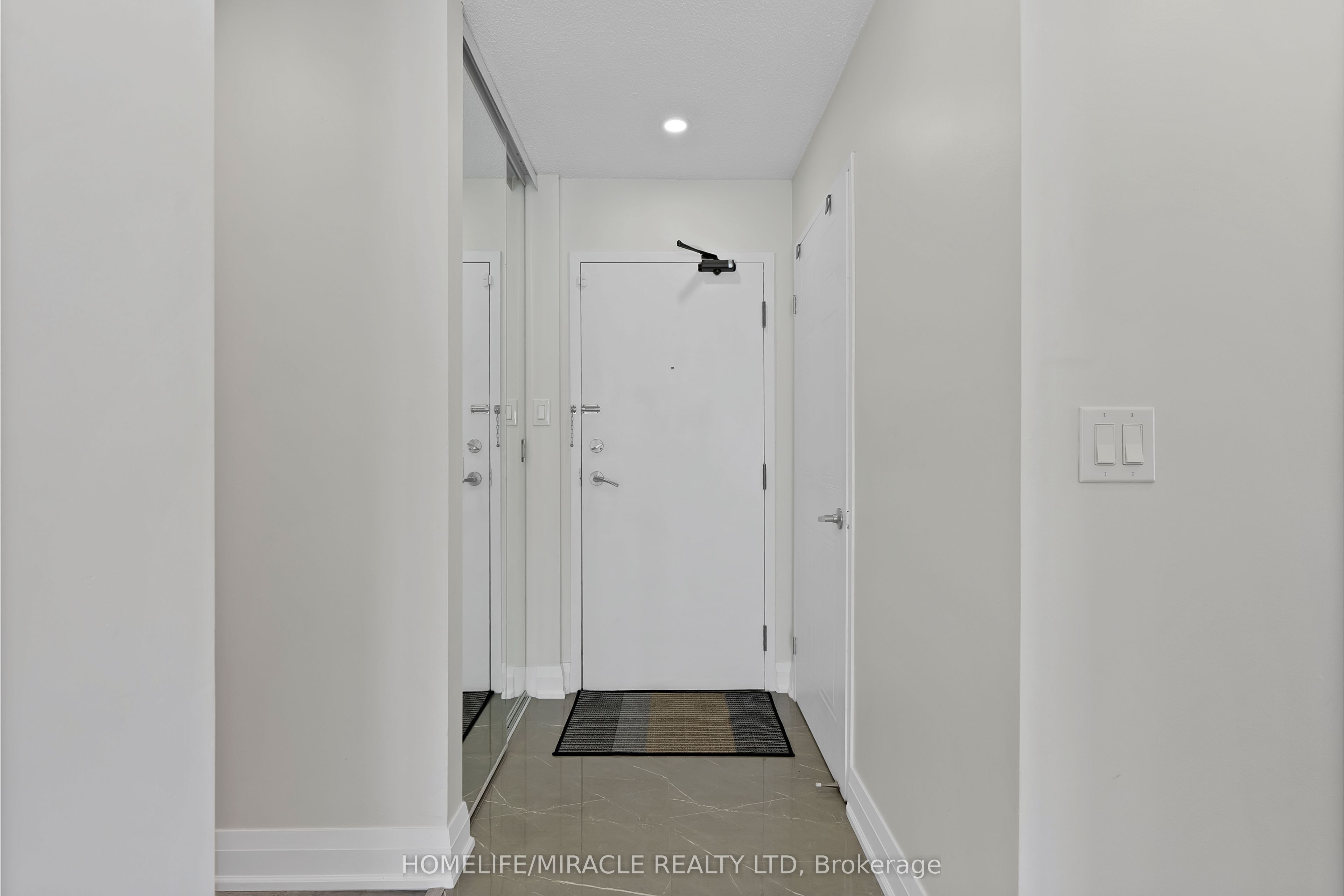 350 Webb Drive 112 Property Photo 2