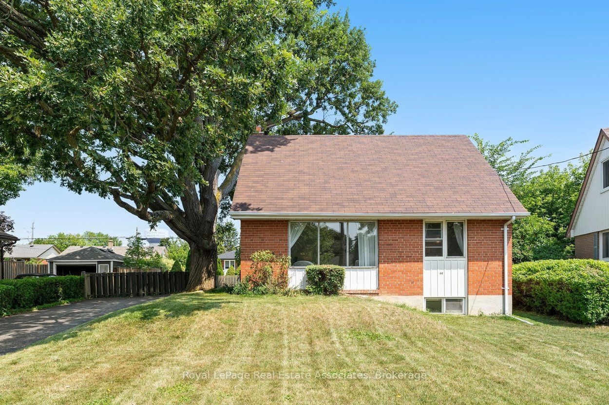 64 Mcintyre Crescent Property Photo 1