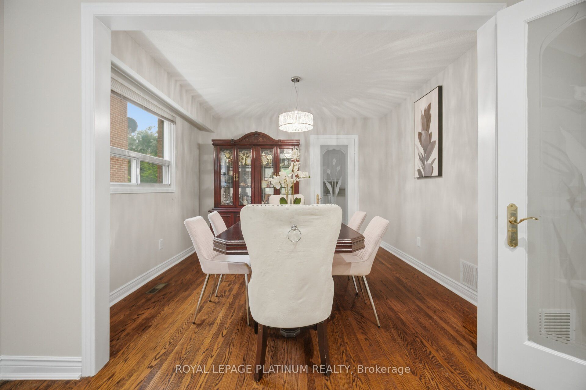2542 Pollard Drive Property Photo 10
