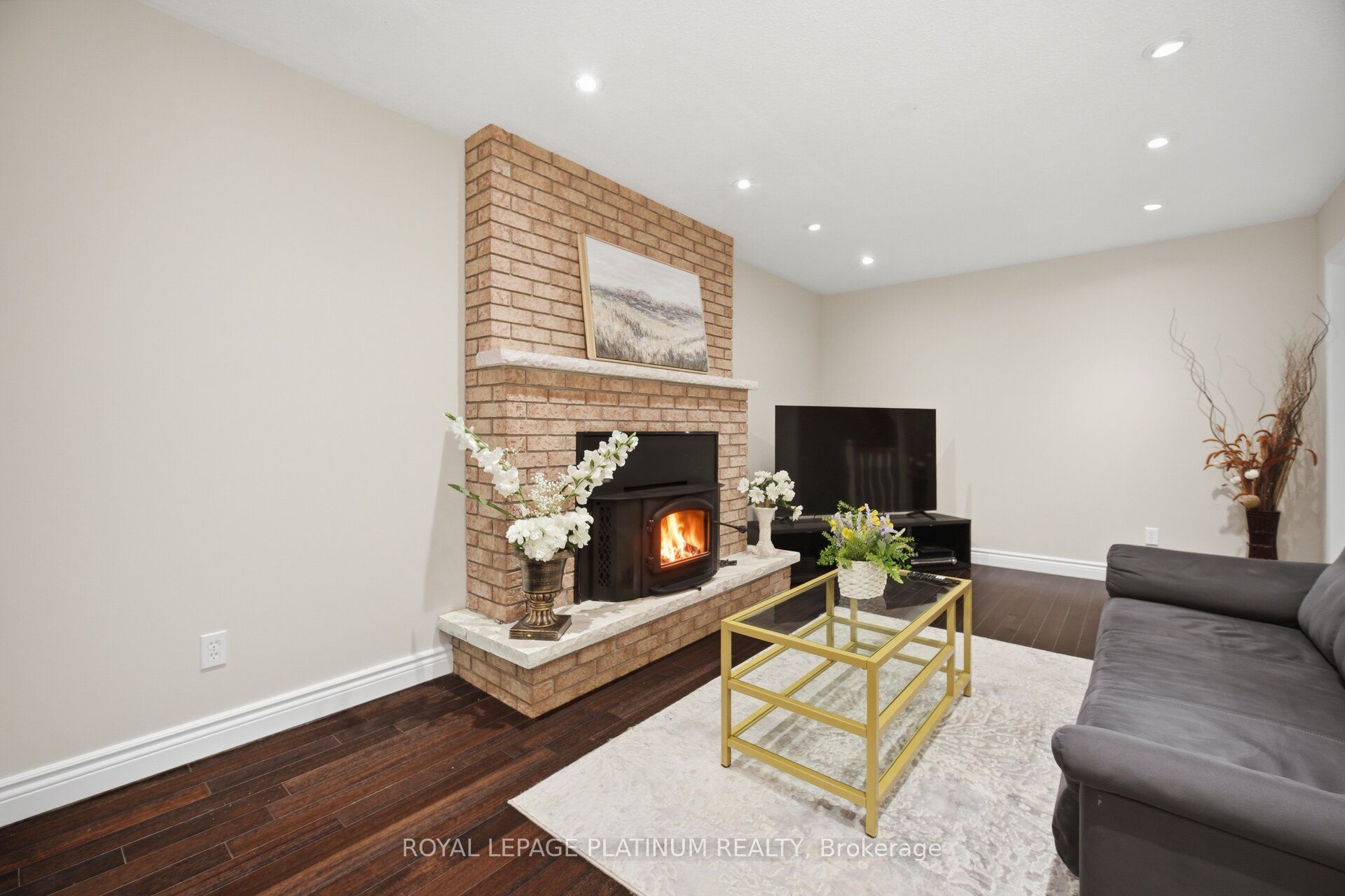 2542 Pollard Drive Property Photo 13