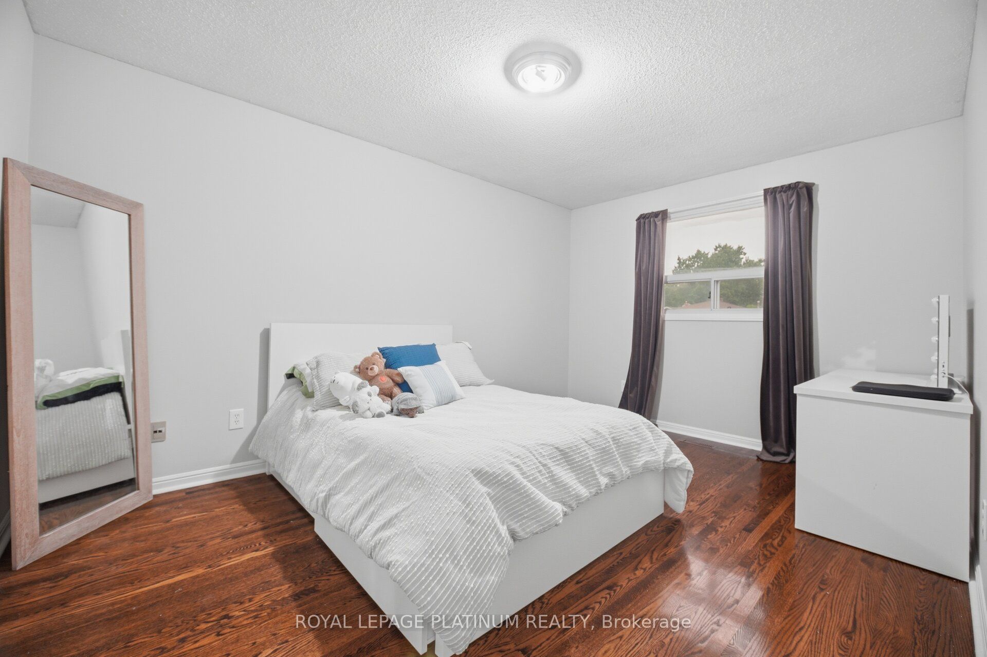 2542 Pollard Drive Property Photo 23