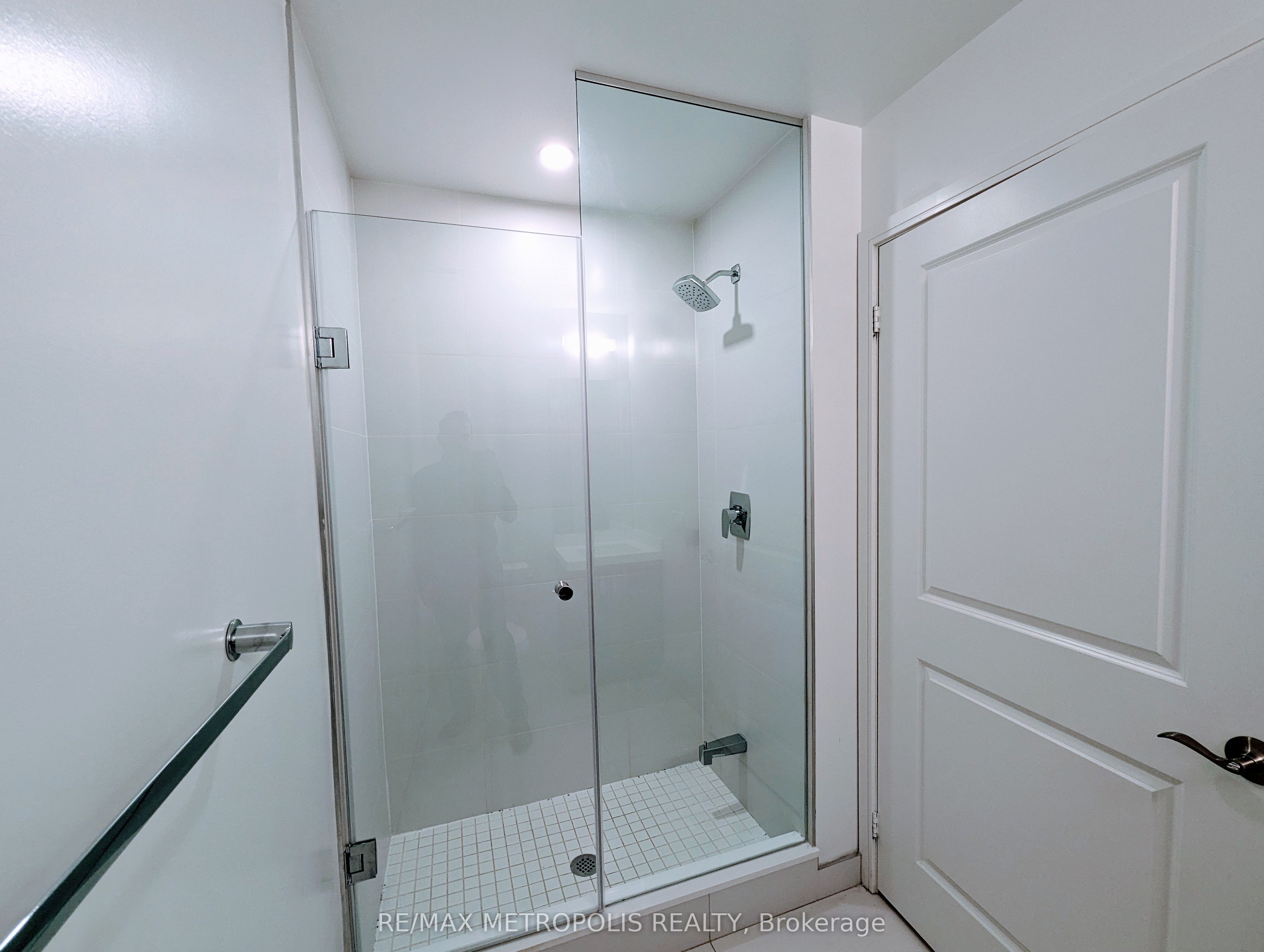 8 Nahani Way 3403 Property Photo 10