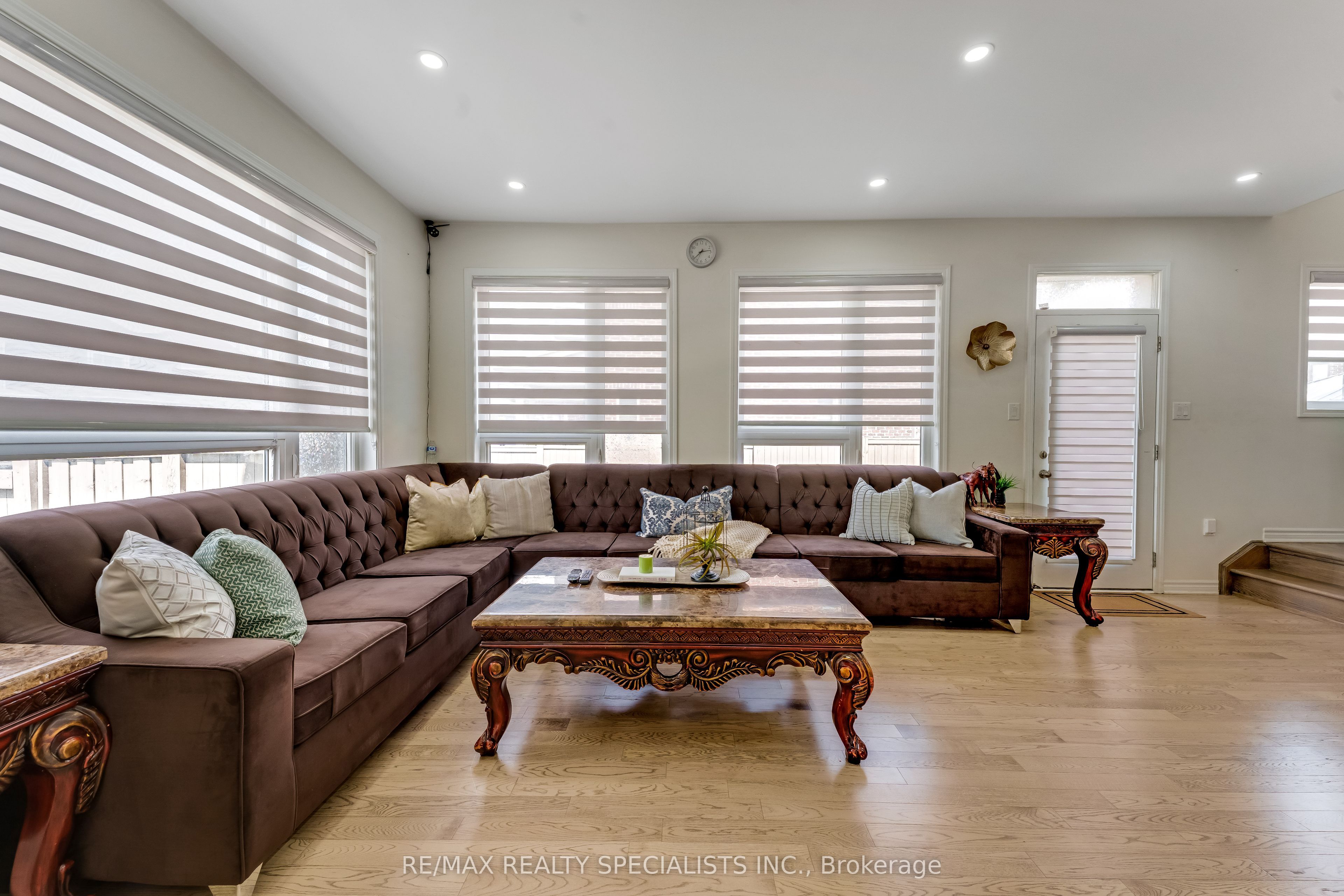 1 Boothill Drive Property Photo 5