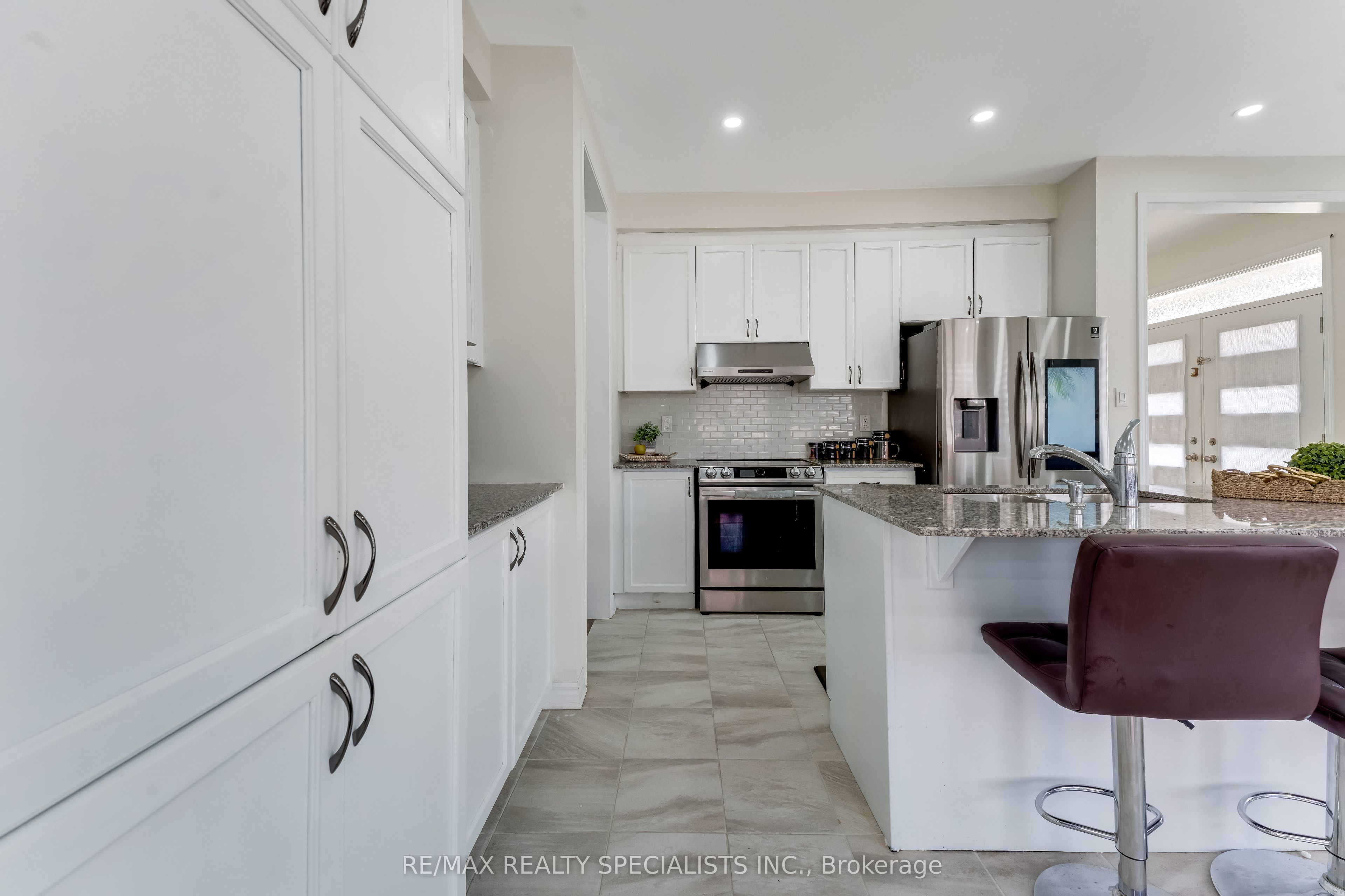 1 Boothill Drive Property Photo 8