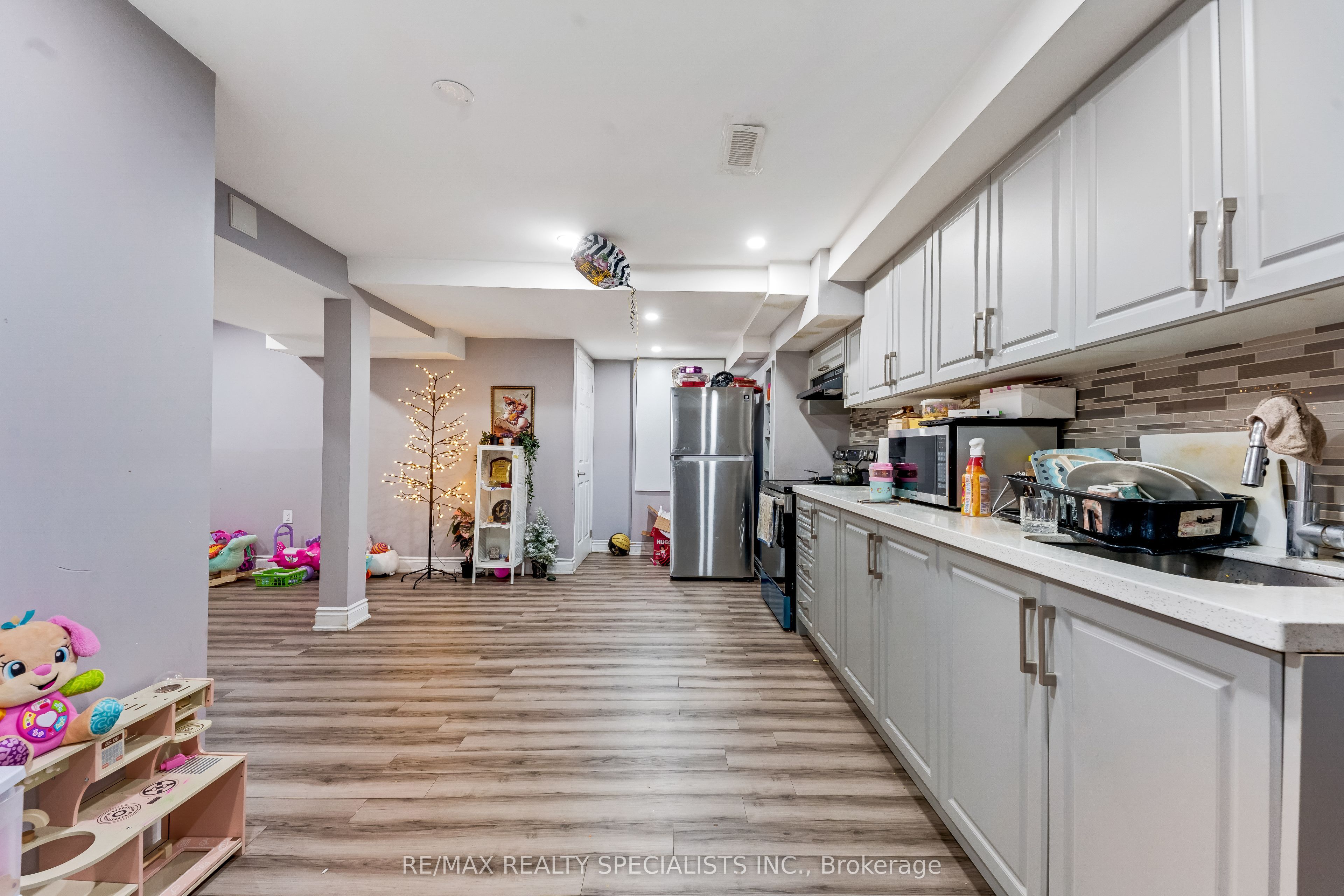 1 Boothill Drive Property Photo 28