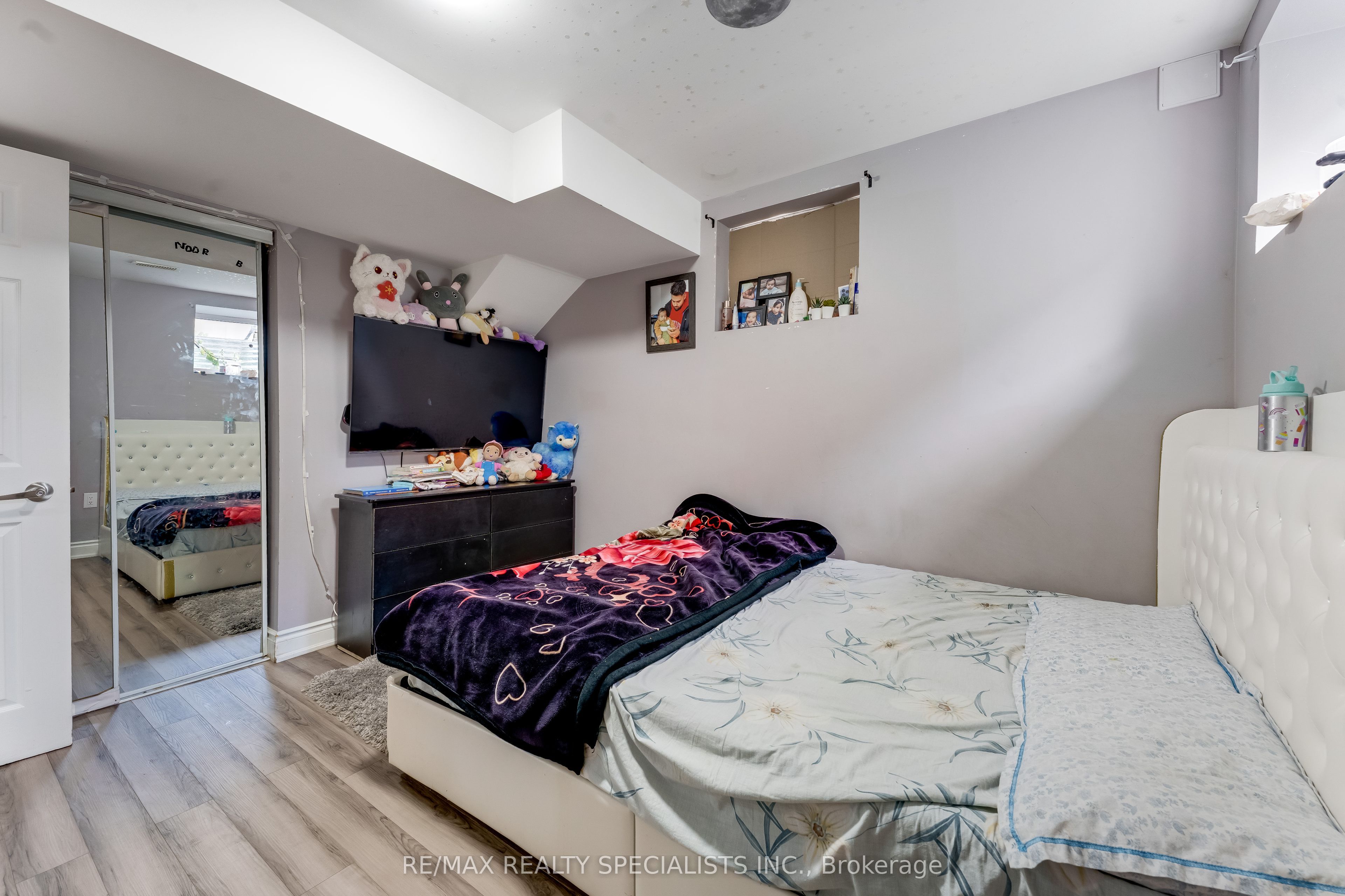 1 Boothill Drive Property Photo 32