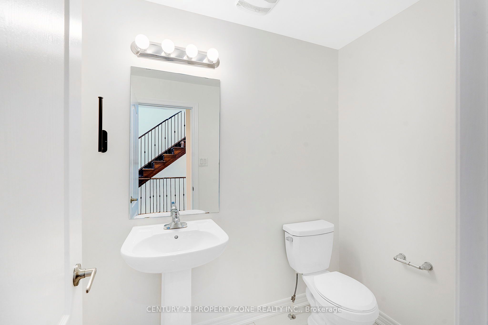 25 Hashmi Place Property Photo 12